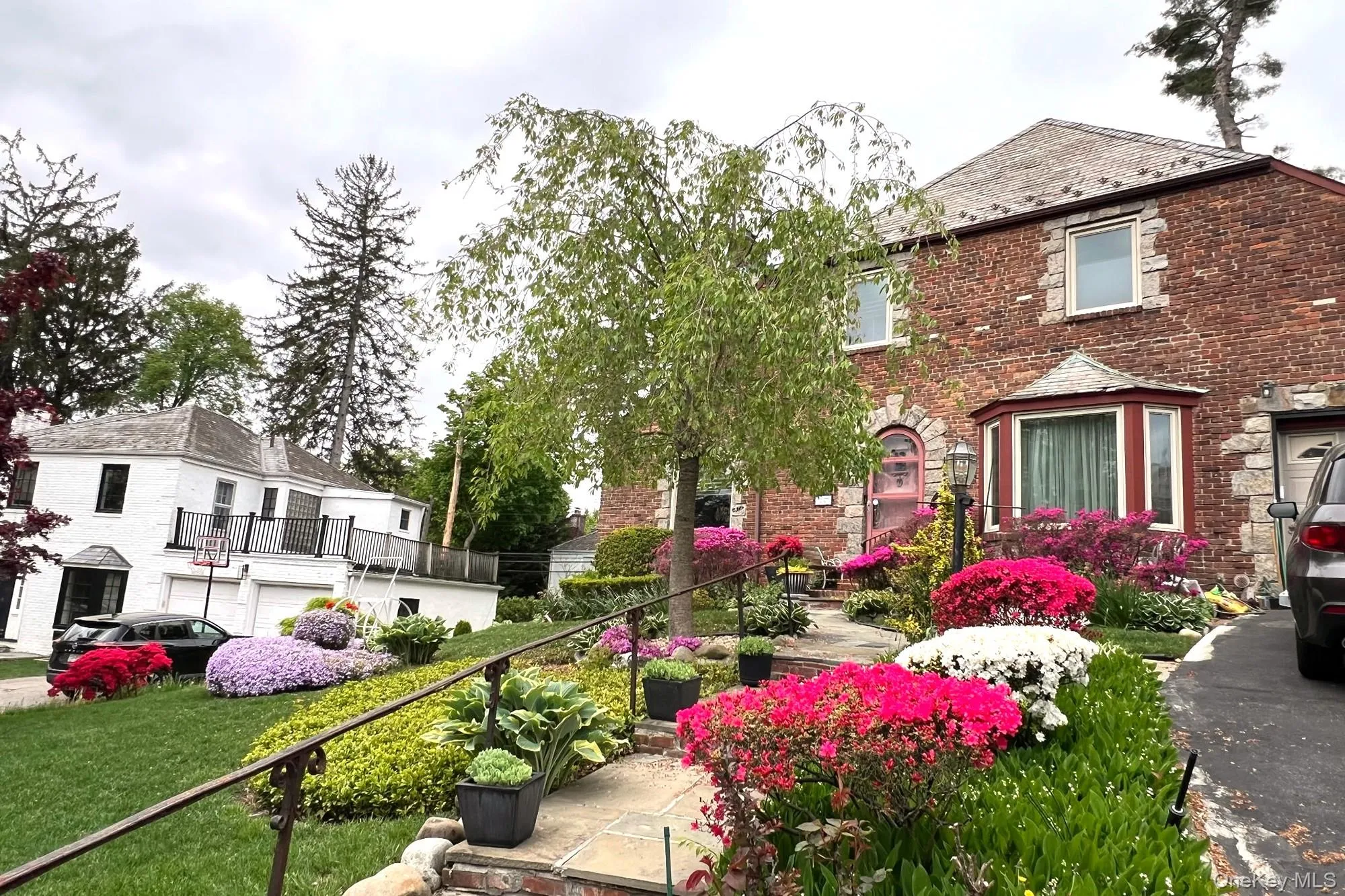 36 Strathmore Road, North Hempstead, NY, 3 Bedrooms Bedrooms, 11 Rooms Rooms,2 BathroomsBathrooms,Residential,For Rent,Strathmore,0,1015327 36 Strathmore Road, North Hempstead, NY, 3 Bedrooms Bedrooms, 11 Rooms Rooms,2 BathroomsBathrooms,Residential,For Rent,Strathmore,0,1015327