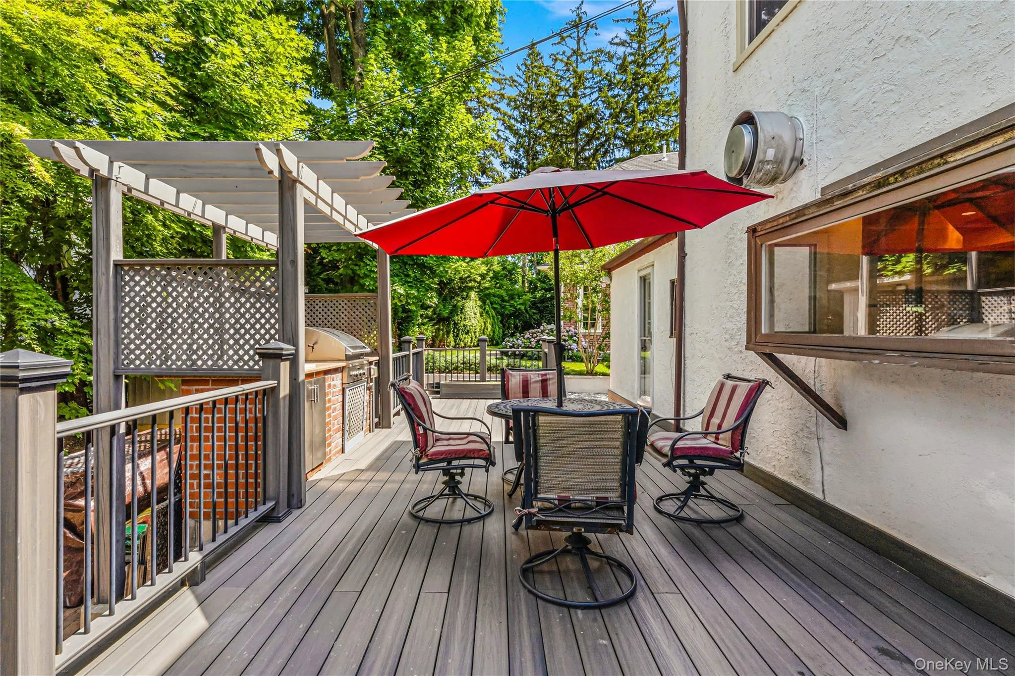36 Strathmore Road, North Hempstead, NY, 3 Bedrooms Bedrooms, 11 Rooms Rooms,2 BathroomsBathrooms,Residential,For Rent,Strathmore,0,1015327 36 Strathmore Road, North Hempstead, NY, 3 Bedrooms Bedrooms, 11 Rooms Rooms,2 BathroomsBathrooms,Residential,For Rent,Strathmore,0,1015327