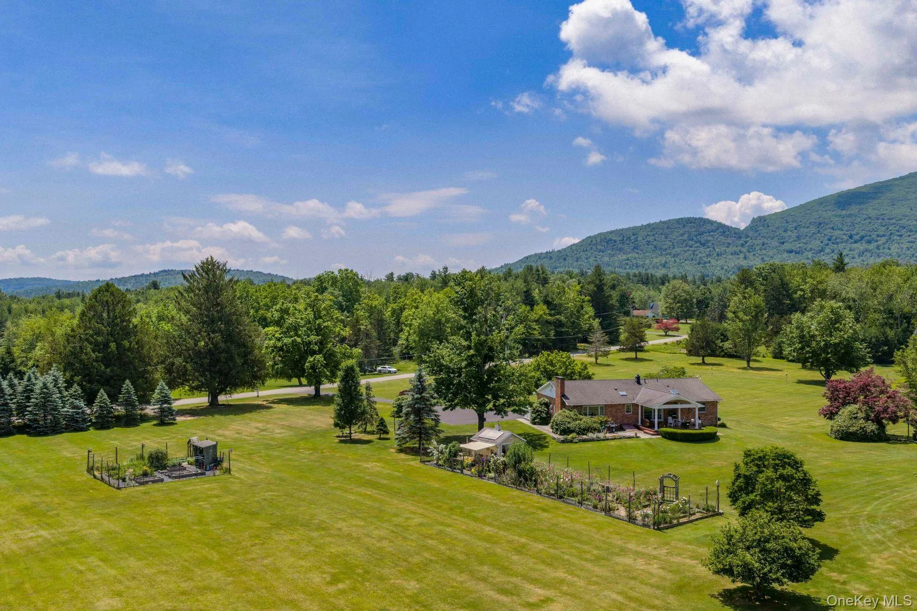 52 Brodhead Road, Olive, NY, 3 Bedrooms Bedrooms, 6 Rooms Rooms,2 BathroomsBathrooms,Residential,For Rent,Brodhead,0,1015328 52 Brodhead Road, Olive, NY, 3 Bedrooms Bedrooms, 6 Rooms Rooms,2 BathroomsBathrooms,Residential,For Rent,Brodhead,0,1015328