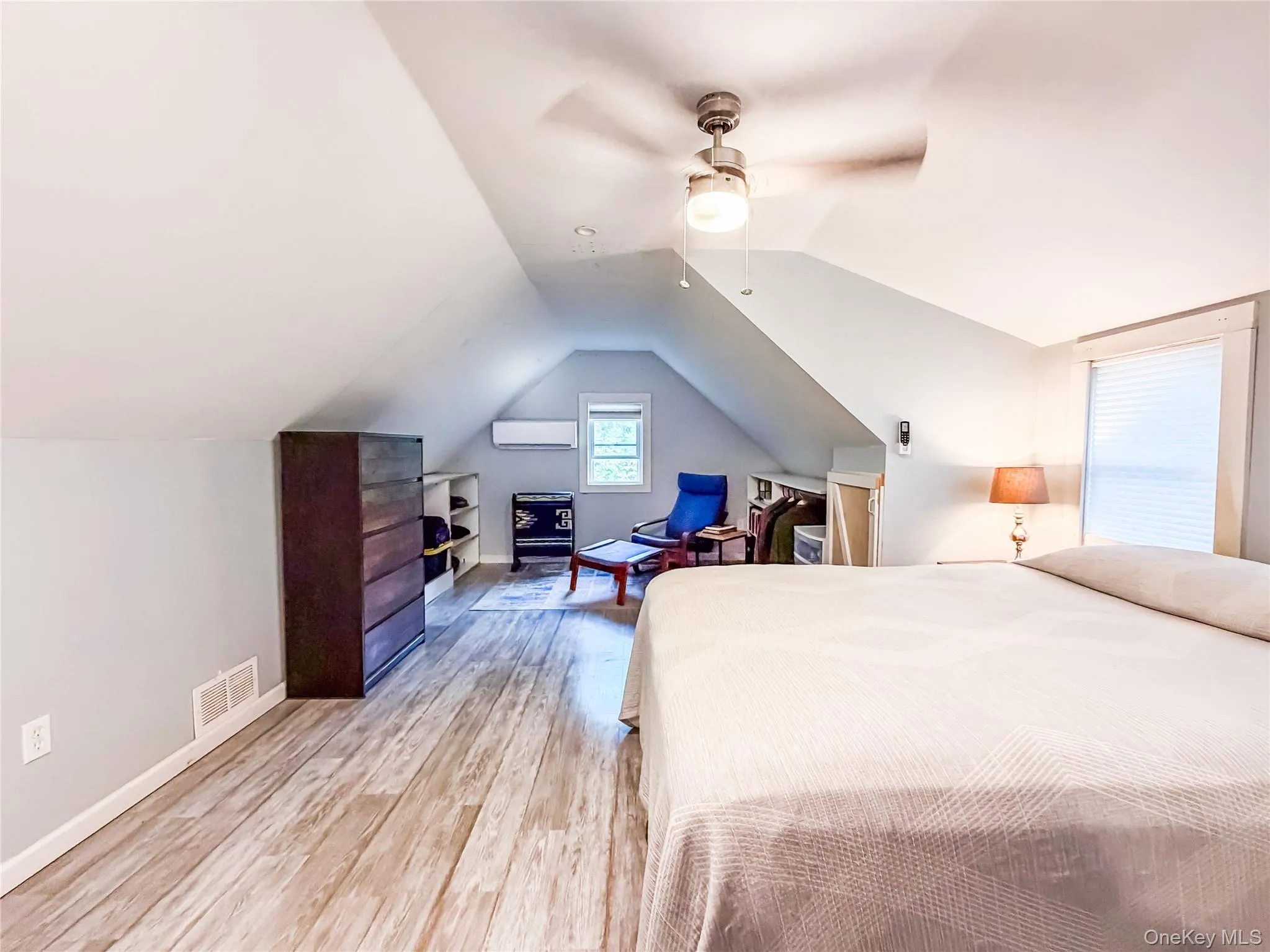 6 Henry Street, Poughkeepsie, NY, 2 Bedrooms Bedrooms, 5 Rooms Rooms,1 BathroomBathrooms,Residential Lease,For Rent,Henry,0,1015336 6 Henry Street, Poughkeepsie, NY, 2 Bedrooms Bedrooms, 5 Rooms Rooms,1 BathroomBathrooms,Residential Lease,For Rent,Henry,0,1015336
