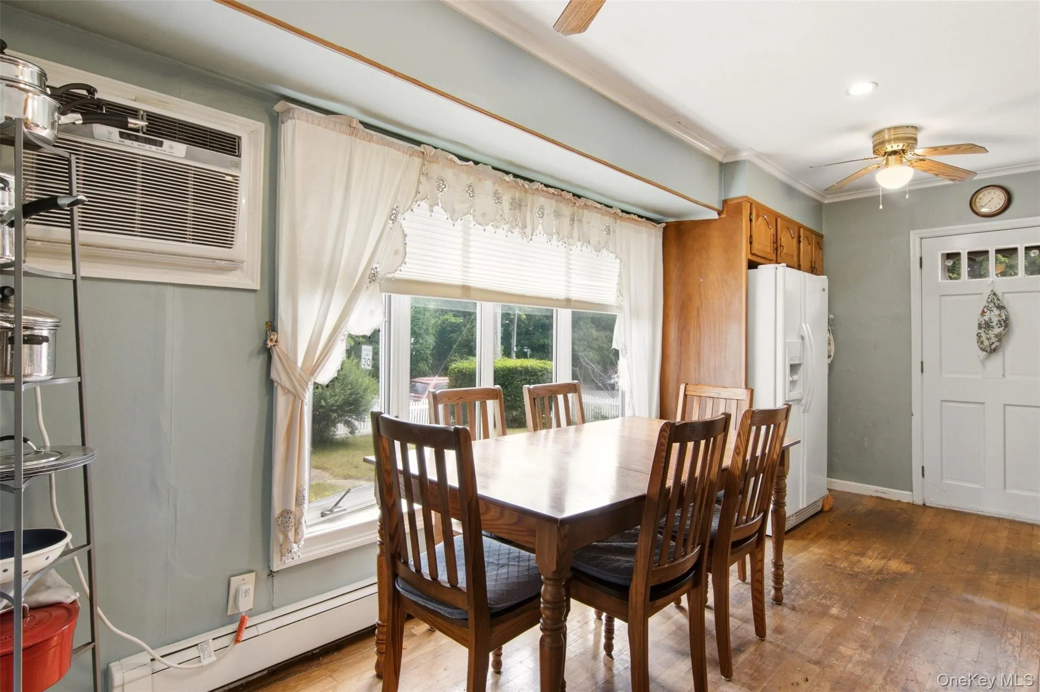 163 Islip Boulevard, Islip, NY, 3 Bedrooms Bedrooms, 6 Rooms Rooms,2 BathroomsBathrooms,Residential,For Rent,Islip,0,1015342 163 Islip Boulevard, Islip, NY, 3 Bedrooms Bedrooms, 6 Rooms Rooms,2 BathroomsBathrooms,Residential,For Rent,Islip,0,1015342