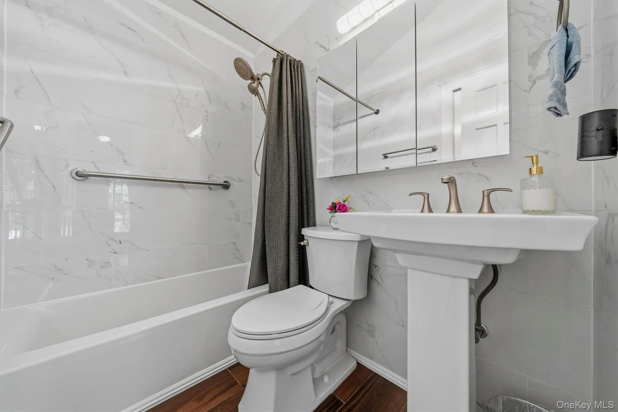 4 Ram Road, New Windsor, NY, 3 Bedrooms Bedrooms, 7 Rooms Rooms,2 BathroomsBathrooms,Residential,For Rent,Ram,0,1015346 4 Ram Road, New Windsor, NY, 3 Bedrooms Bedrooms, 7 Rooms Rooms,2 BathroomsBathrooms,Residential,For Rent,Ram,0,1015346