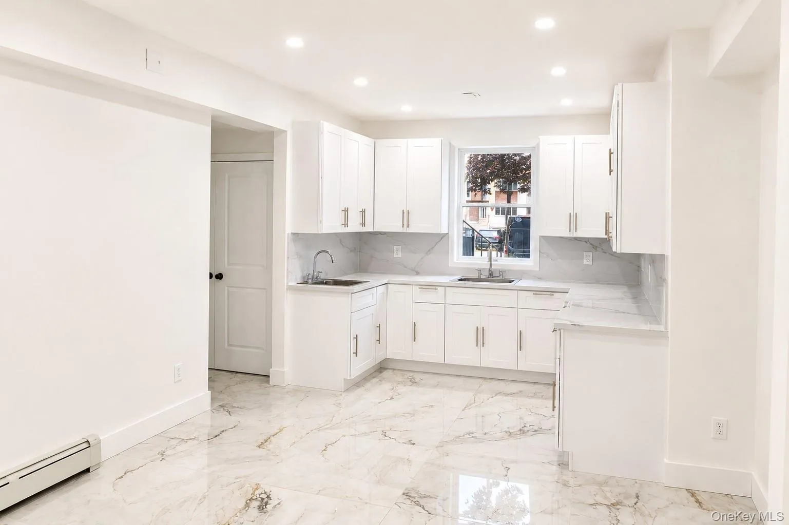 7 Stropkov Court, Monroe, NY, 5 Bedrooms Bedrooms, 7 Rooms Rooms,2 BathroomsBathrooms,Residential,For Rent,Stropkov,0,1015348 7 Stropkov Court, Monroe, NY, 5 Bedrooms Bedrooms, 7 Rooms Rooms,2 BathroomsBathrooms,Residential,For Rent,Stropkov,0,1015348
