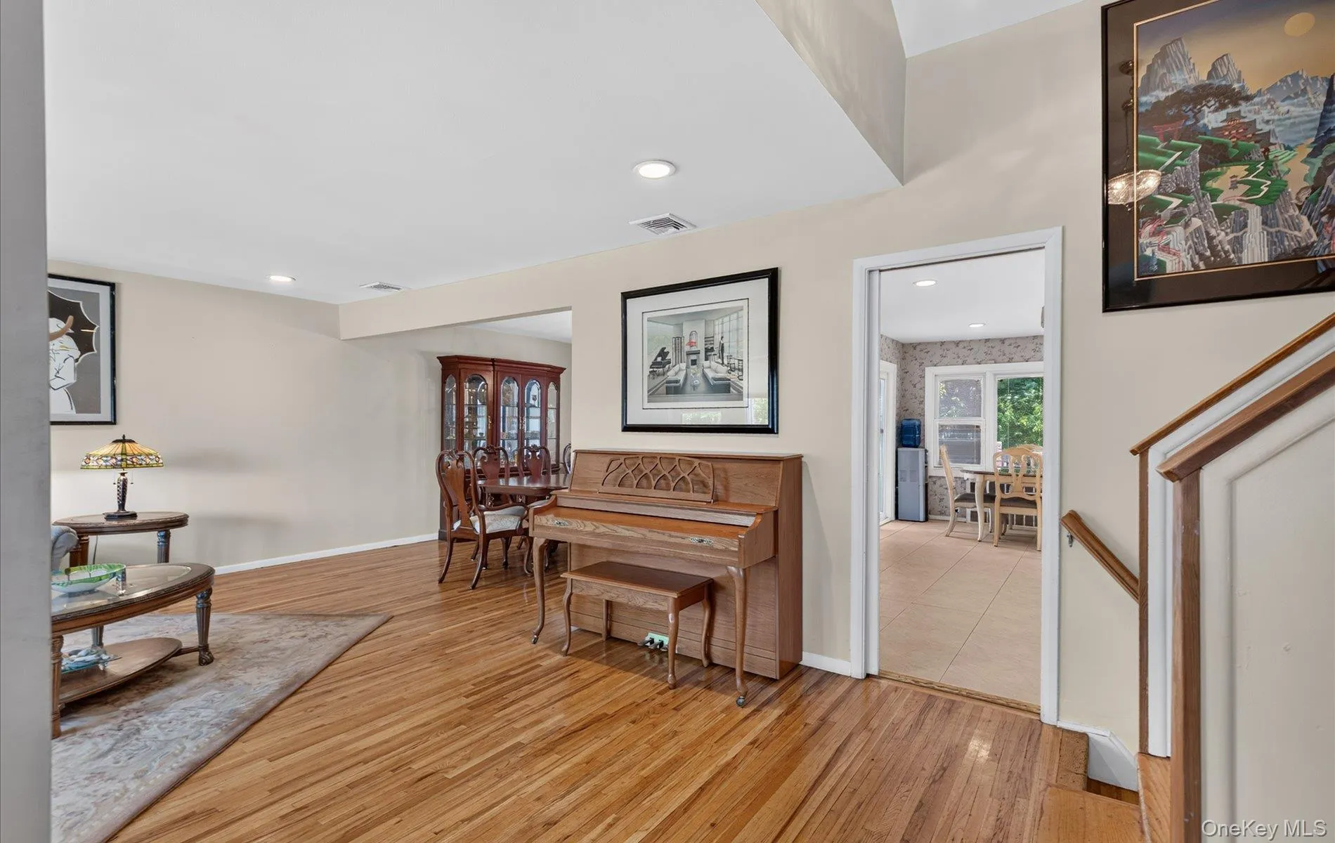 31 Irene Lane, Oyster Bay, NY, 3 Bedrooms Bedrooms, 7 Rooms Rooms,3 BathroomsBathrooms,Residential,For Rent,Irene,0,1015350 31 Irene Lane, Oyster Bay, NY, 3 Bedrooms Bedrooms, 7 Rooms Rooms,3 BathroomsBathrooms,Residential,For Rent,Irene,0,1015350