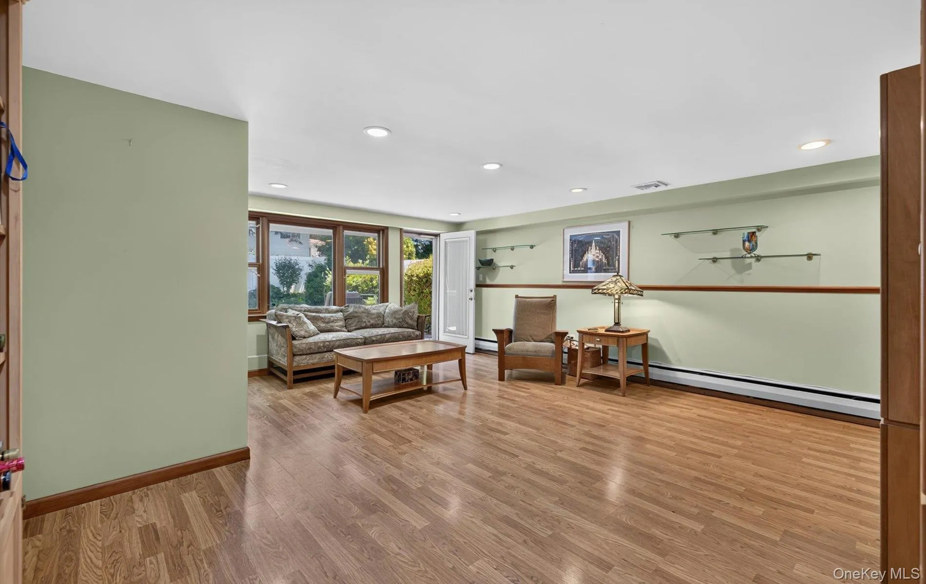 31 Irene Lane, Oyster Bay, NY, 3 Bedrooms Bedrooms, 7 Rooms Rooms,3 BathroomsBathrooms,Residential,For Rent,Irene,0,1015350 31 Irene Lane, Oyster Bay, NY, 3 Bedrooms Bedrooms, 7 Rooms Rooms,3 BathroomsBathrooms,Residential,For Rent,Irene,0,1015350
