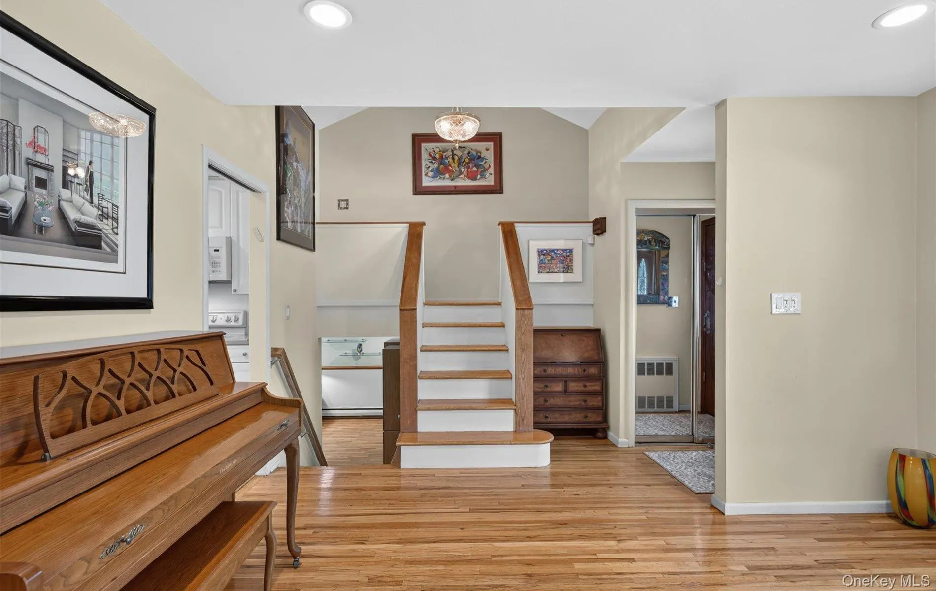 31 Irene Lane, Oyster Bay, NY, 3 Bedrooms Bedrooms, 7 Rooms Rooms,3 BathroomsBathrooms,Residential,For Rent,Irene,0,1015350 31 Irene Lane, Oyster Bay, NY, 3 Bedrooms Bedrooms, 7 Rooms Rooms,3 BathroomsBathrooms,Residential,For Rent,Irene,0,1015350
