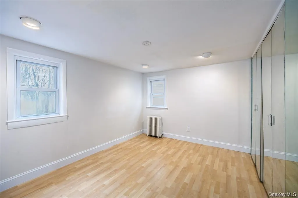 23 Pleasant Avenue, North Hempstead, NY, 1 Bedroom Bedrooms, 4 Rooms Rooms,1 BathroomBathrooms,Residential Lease,For Rent,Pleasant,0,1015352 23 Pleasant Avenue, North Hempstead, NY, 1 Bedroom Bedrooms, 4 Rooms Rooms,1 BathroomBathrooms,Residential Lease,For Rent,Pleasant,0,1015352