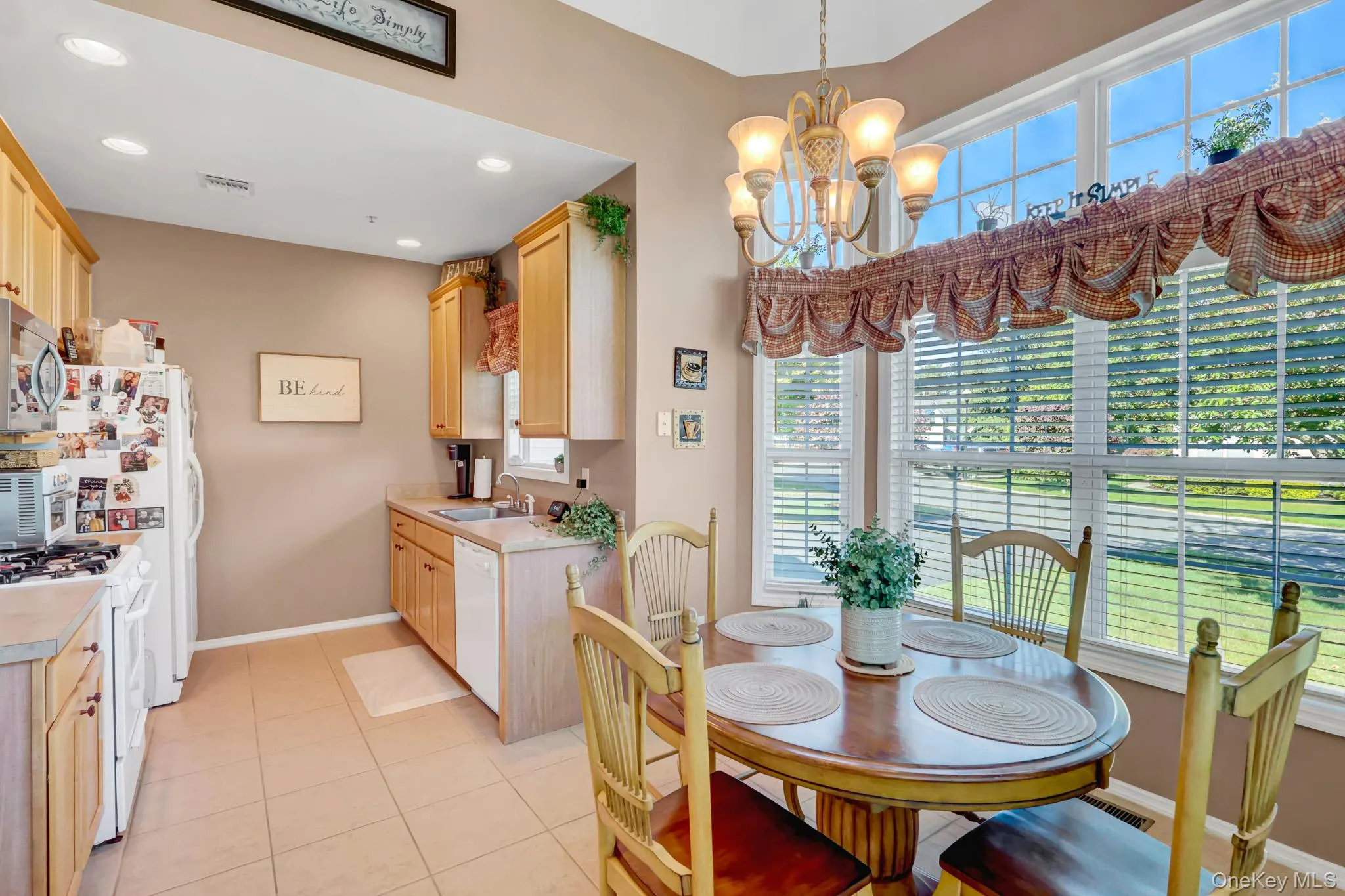 168 Kettles Lane, Brookhaven, NY, 3 Bedrooms Bedrooms, 10 Rooms Rooms,2 BathroomsBathrooms,Residential,For Rent,Kettles,0,1015356 168 Kettles Lane, Brookhaven, NY, 3 Bedrooms Bedrooms, 10 Rooms Rooms,2 BathroomsBathrooms,Residential,For Rent,Kettles,0,1015356