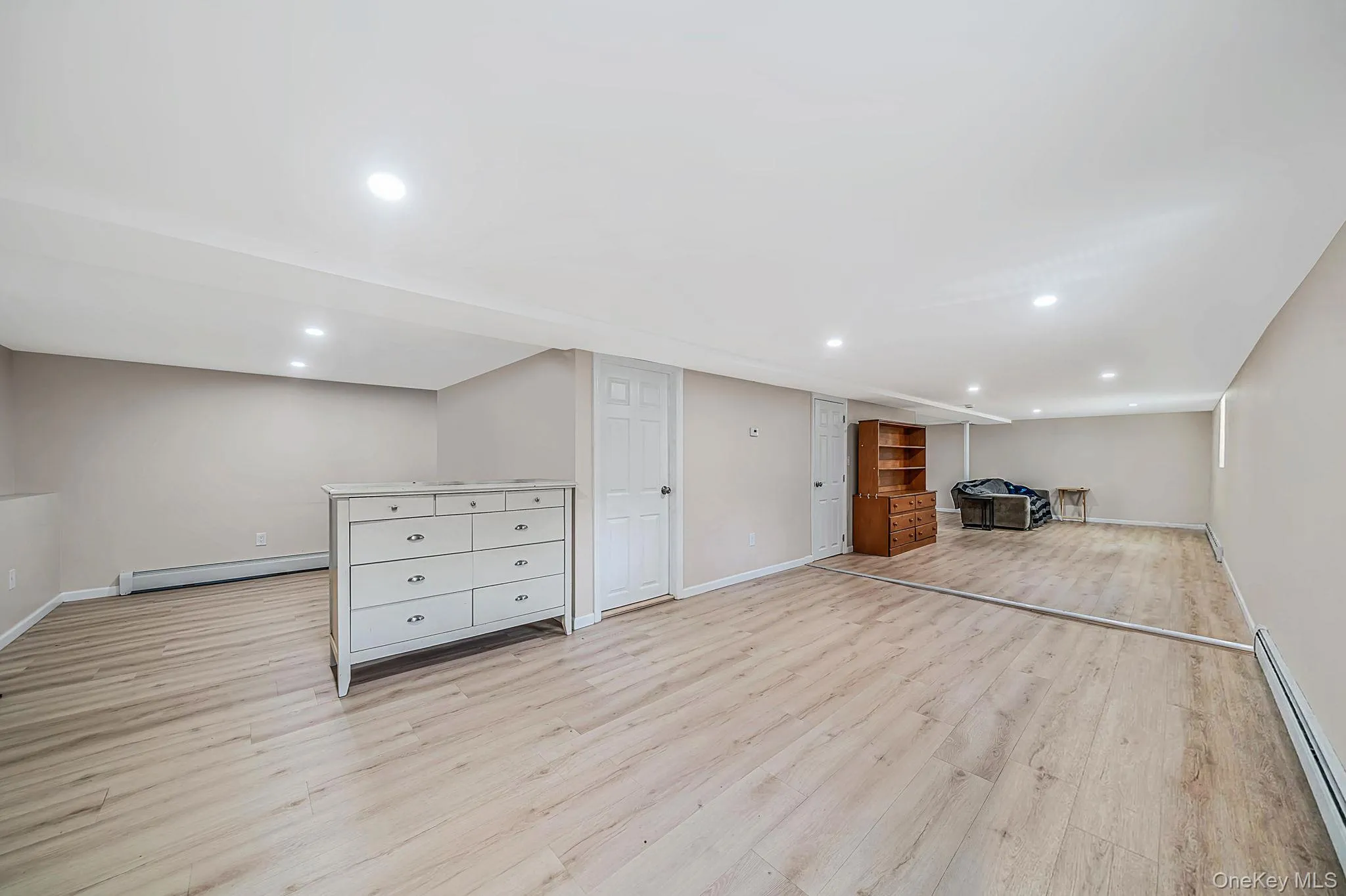 7 Somerset Street, Brookhaven, NY, 3 Bedrooms Bedrooms, 8 Rooms Rooms,3 BathroomsBathrooms,Residential,For Rent,Somerset,0,1015360 7 Somerset Street, Brookhaven, NY, 3 Bedrooms Bedrooms, 8 Rooms Rooms,3 BathroomsBathrooms,Residential,For Rent,Somerset,0,1015360
