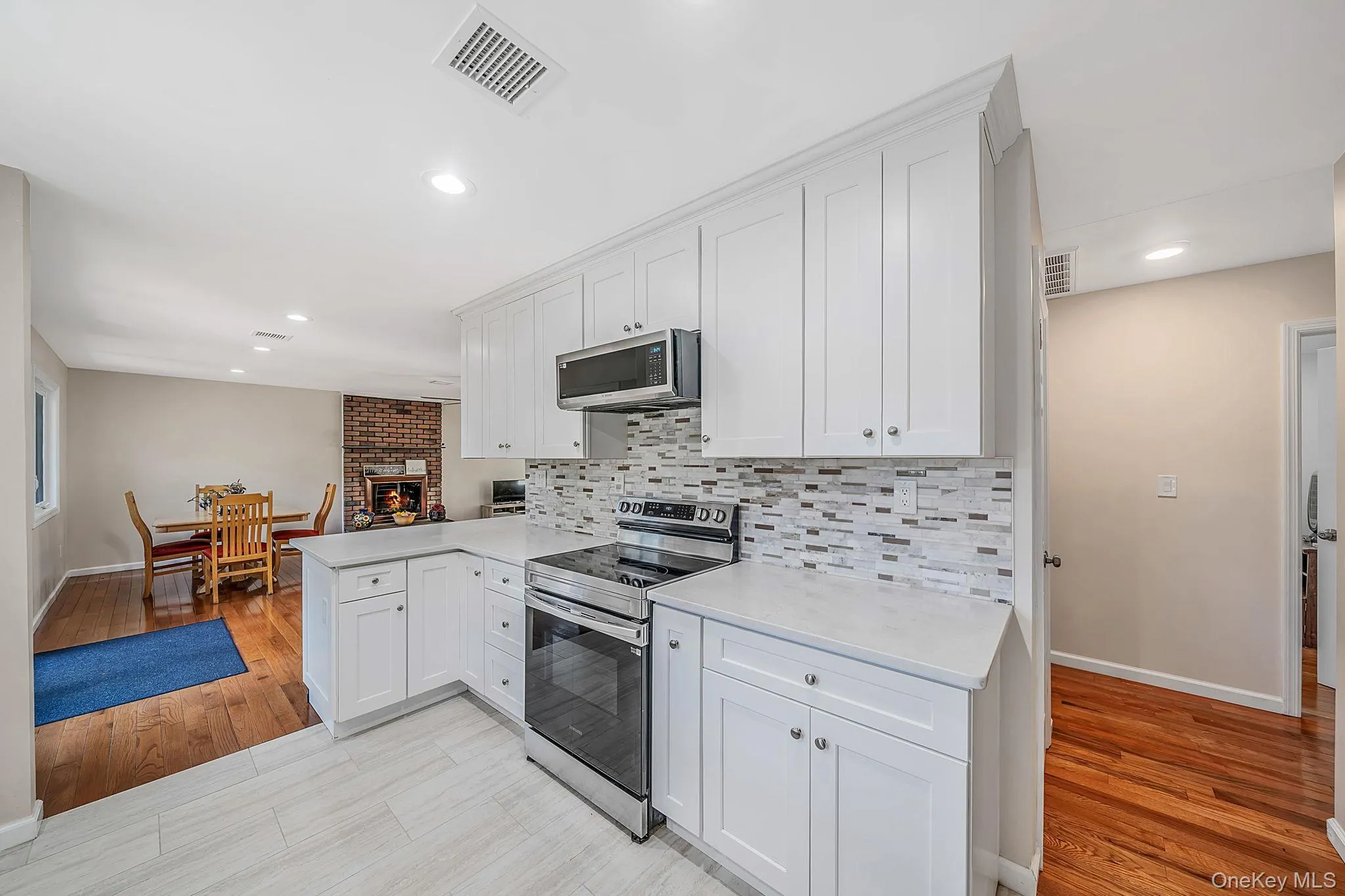 7 Somerset Street, Brookhaven, NY, 3 Bedrooms Bedrooms, 8 Rooms Rooms,3 BathroomsBathrooms,Residential,For Rent,Somerset,0,1015360 7 Somerset Street, Brookhaven, NY, 3 Bedrooms Bedrooms, 8 Rooms Rooms,3 BathroomsBathrooms,Residential,For Rent,Somerset,0,1015360