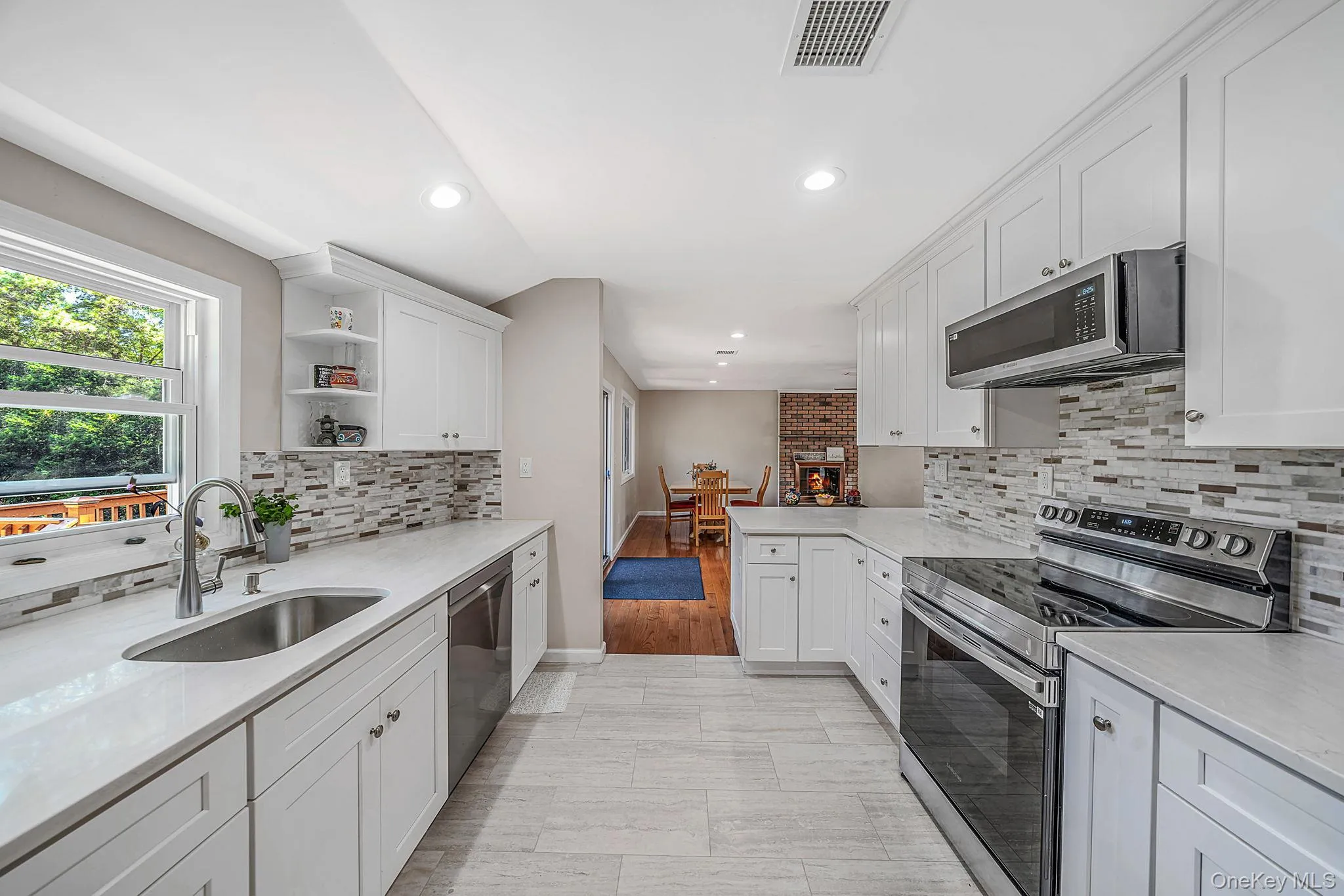 7 Somerset Street, Brookhaven, NY, 3 Bedrooms Bedrooms, 8 Rooms Rooms,3 BathroomsBathrooms,Residential,For Rent,Somerset,0,1015360 7 Somerset Street, Brookhaven, NY, 3 Bedrooms Bedrooms, 8 Rooms Rooms,3 BathroomsBathrooms,Residential,For Rent,Somerset,0,1015360