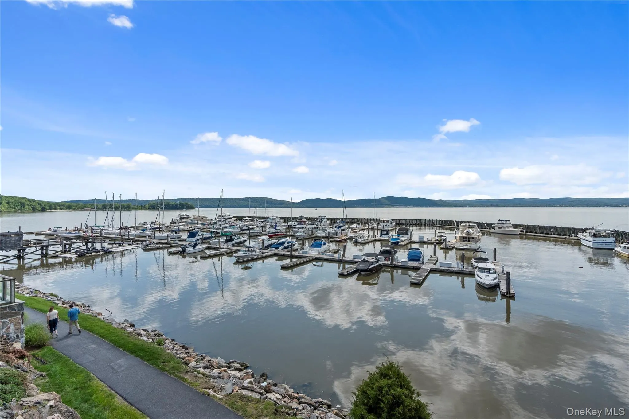 1410 Half Moon Bay Drive, Cortlandt, NY, 2 Bedrooms Bedrooms, 6 Rooms Rooms,2 BathroomsBathrooms,Residential Lease,For Rent,Half Moon Bay,0,1015361 1410 Half Moon Bay Drive, Cortlandt, NY, 2 Bedrooms Bedrooms, 6 Rooms Rooms,2 BathroomsBathrooms,Residential Lease,For Rent,Half Moon Bay,0,1015361