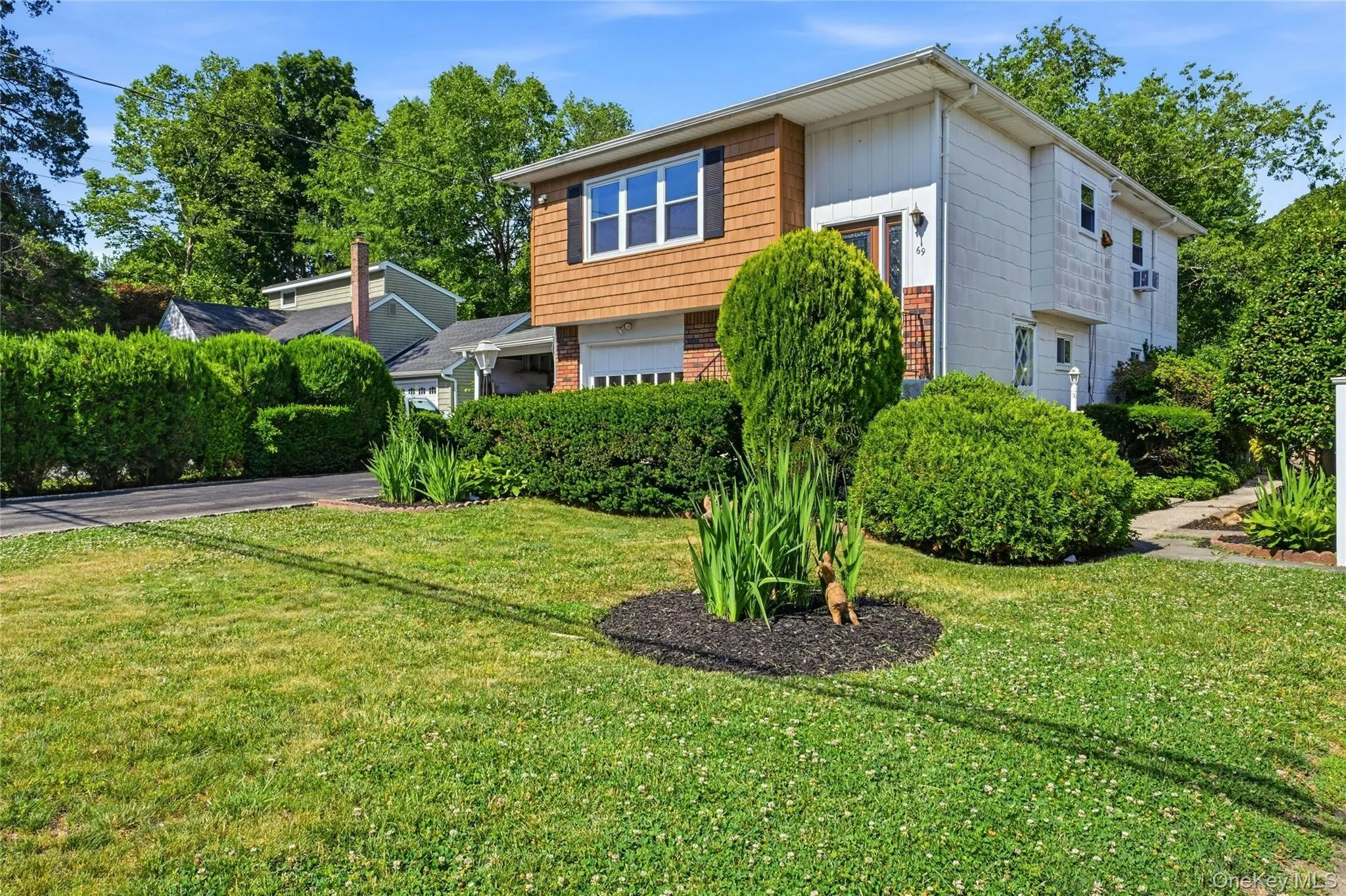 69 Valentine Avenue, Huntington, NY, 5 Bedrooms Bedrooms, 10 Rooms Rooms,2 BathroomsBathrooms,Residential,For Rent,Valentine,0,1015362 69 Valentine Avenue, Huntington, NY, 5 Bedrooms Bedrooms, 10 Rooms Rooms,2 BathroomsBathrooms,Residential,For Rent,Valentine,0,1015362