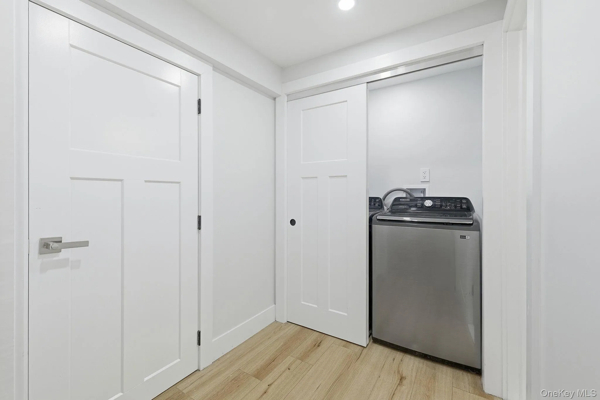 Laundry area Laundry area