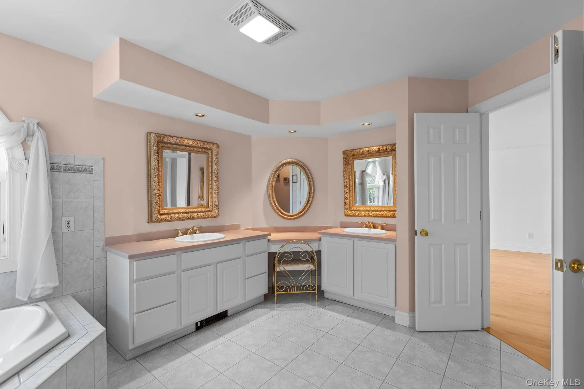128 Old Pawling Road, Dover, NY, 4 Bedrooms Bedrooms, 9 Rooms Rooms,3 BathroomsBathrooms,Residential,For Rent,Old Pawling,0,KEY1015365 128 Old Pawling Road, Dover, NY, 4 Bedrooms Bedrooms, 9 Rooms Rooms,3 BathroomsBathrooms,Residential,For Rent,Old Pawling,0,KEY1015365
