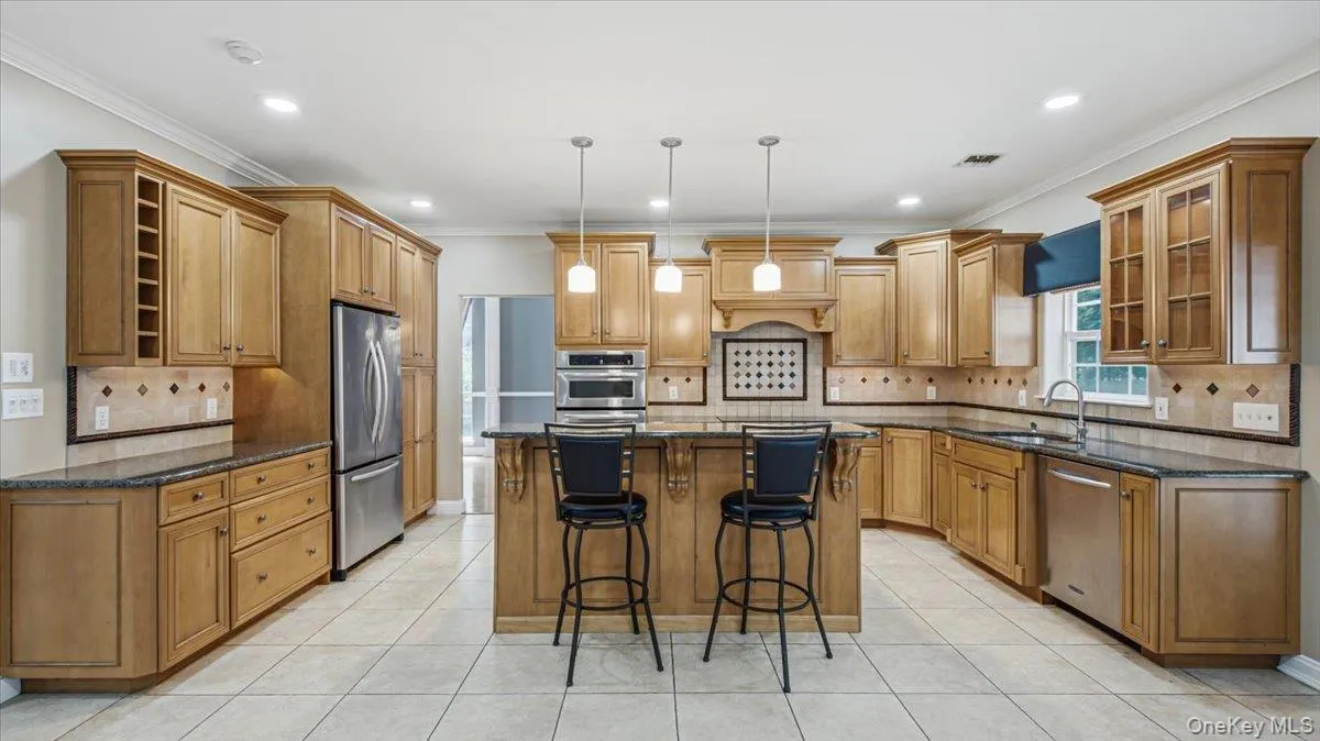 16 English Ivy Lane, Brookhaven, NY, 5 Bedrooms Bedrooms, 9 Rooms Rooms,4 BathroomsBathrooms,Residential,For Rent,English Ivy,0,1015366 16 English Ivy Lane, Brookhaven, NY, 5 Bedrooms Bedrooms, 9 Rooms Rooms,4 BathroomsBathrooms,Residential,For Rent,English Ivy,0,1015366