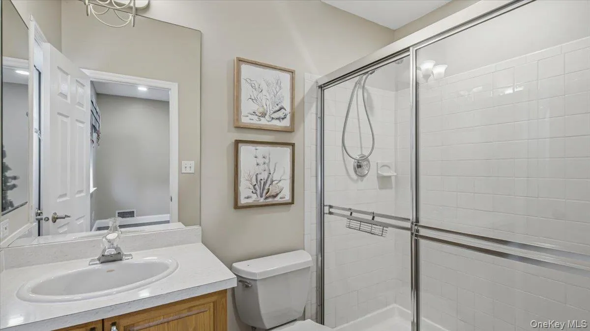 16 English Ivy Lane, Brookhaven, NY, 5 Bedrooms Bedrooms, 9 Rooms Rooms,4 BathroomsBathrooms,Residential,For Rent,English Ivy,0,1015366 16 English Ivy Lane, Brookhaven, NY, 5 Bedrooms Bedrooms, 9 Rooms Rooms,4 BathroomsBathrooms,Residential,For Rent,English Ivy,0,1015366