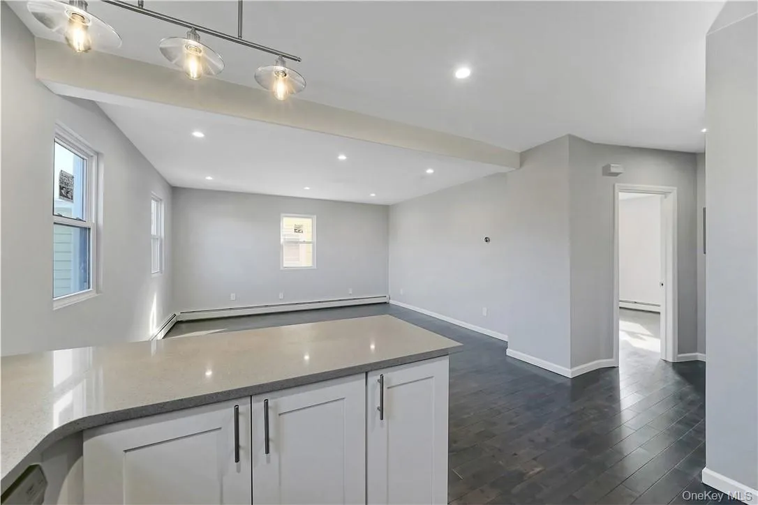 173 Washington Street, Mount Vernon, NY, 3 Bedrooms Bedrooms, 7 Rooms Rooms,2 BathroomsBathrooms,Residential Lease,For Rent,Washington,0,1015371 173 Washington Street, Mount Vernon, NY, 3 Bedrooms Bedrooms, 7 Rooms Rooms,2 BathroomsBathrooms,Residential Lease,For Rent,Washington,0,1015371