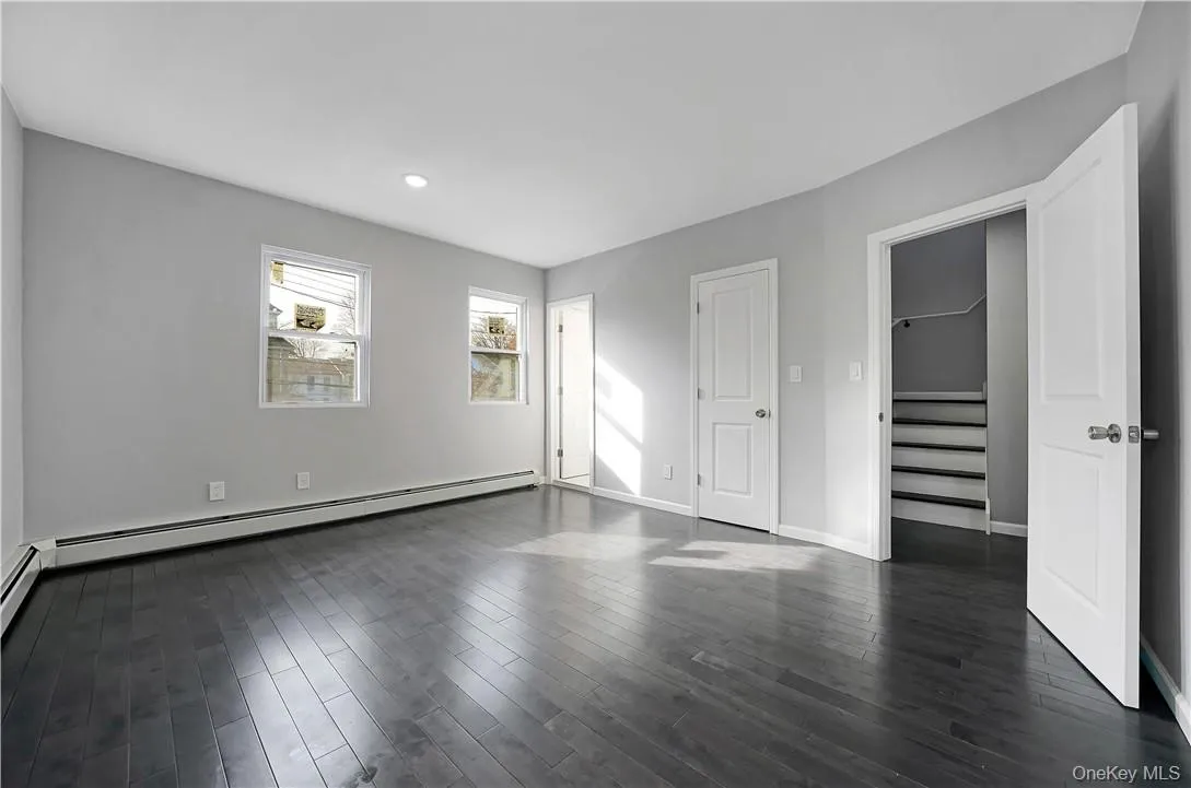 173 Washington Street, Mount Vernon, NY, 3 Bedrooms Bedrooms, 7 Rooms Rooms,2 BathroomsBathrooms,Residential Lease,For Rent,Washington,0,1015371 173 Washington Street, Mount Vernon, NY, 3 Bedrooms Bedrooms, 7 Rooms Rooms,2 BathroomsBathrooms,Residential Lease,For Rent,Washington,0,1015371