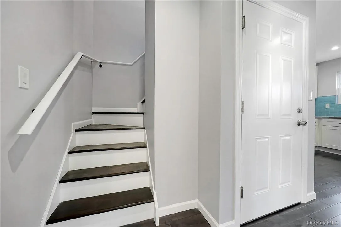 173 Washington Street, Mount Vernon, NY, 3 Bedrooms Bedrooms, 7 Rooms Rooms,2 BathroomsBathrooms,Residential Lease,For Rent,Washington,0,1015371 173 Washington Street, Mount Vernon, NY, 3 Bedrooms Bedrooms, 7 Rooms Rooms,2 BathroomsBathrooms,Residential Lease,For Rent,Washington,0,1015371