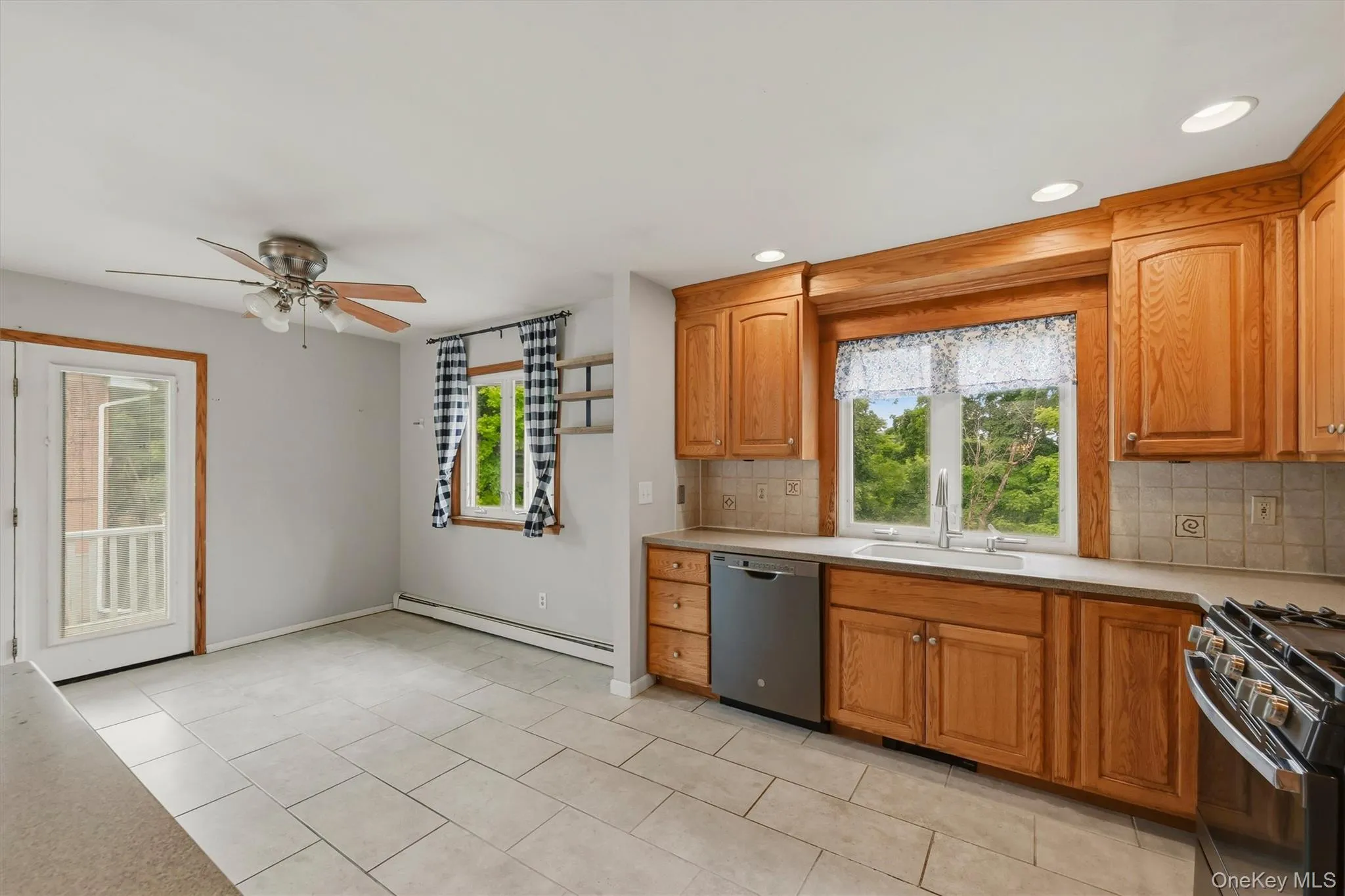 39 Raker Road, Poughkeepsie (town), NY, 3 Bedrooms Bedrooms, 7 Rooms Rooms,1 BathroomBathrooms,Residential,For Rent,Raker,0,KEY1015372 39 Raker Road, Poughkeepsie (town), NY, 3 Bedrooms Bedrooms, 7 Rooms Rooms,1 BathroomBathrooms,Residential,For Rent,Raker,0,KEY1015372