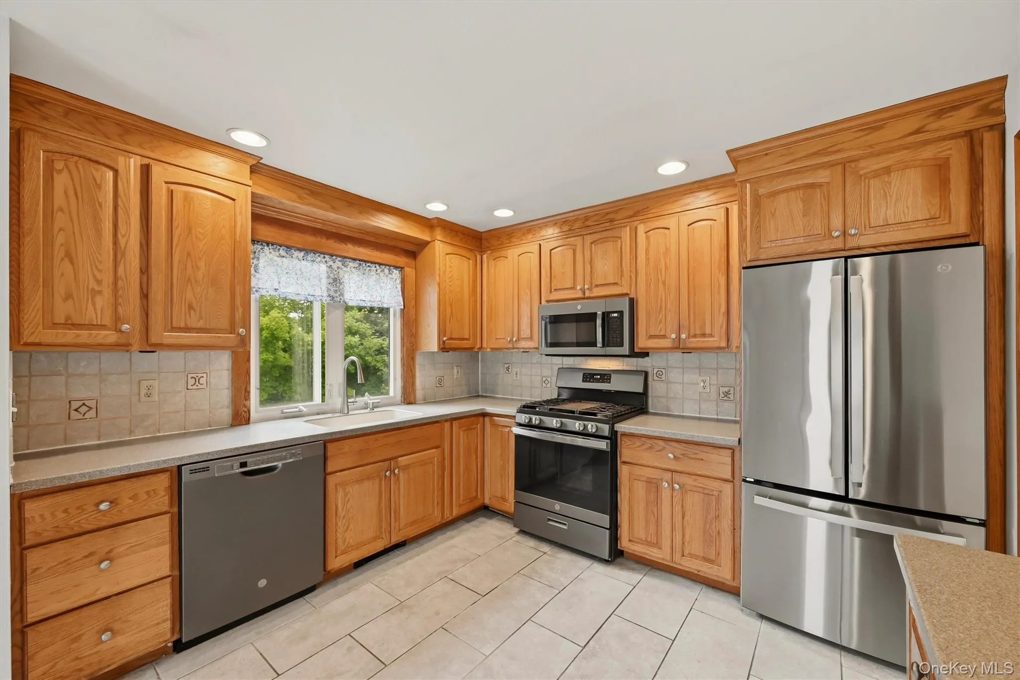 39 Raker Road, Poughkeepsie (town), NY, 3 Bedrooms Bedrooms, 7 Rooms Rooms,1 BathroomBathrooms,Residential,For Rent,Raker,0,KEY1015372 39 Raker Road, Poughkeepsie (town), NY, 3 Bedrooms Bedrooms, 7 Rooms Rooms,1 BathroomBathrooms,Residential,For Rent,Raker,0,KEY1015372