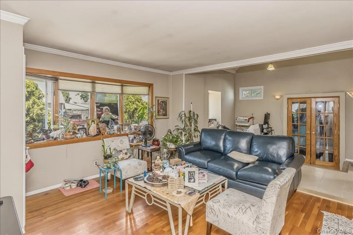 42 Larch Street, Oyster Bay, NY, 4 Bedrooms Bedrooms, 7 Rooms Rooms,2 BathroomsBathrooms,Residential,For Rent,Larch,0,KEY1015377 42 Larch Street, Oyster Bay, NY, 4 Bedrooms Bedrooms, 7 Rooms Rooms,2 BathroomsBathrooms,Residential,For Rent,Larch,0,KEY1015377