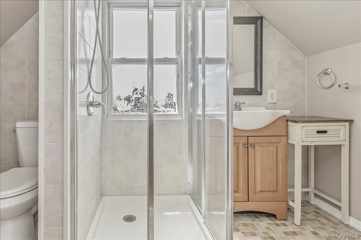 42 Larch Street, Oyster Bay, NY, 4 Bedrooms Bedrooms, 7 Rooms Rooms,2 BathroomsBathrooms,Residential,For Rent,Larch,0,KEY1015377 42 Larch Street, Oyster Bay, NY, 4 Bedrooms Bedrooms, 7 Rooms Rooms,2 BathroomsBathrooms,Residential,For Rent,Larch,0,KEY1015377