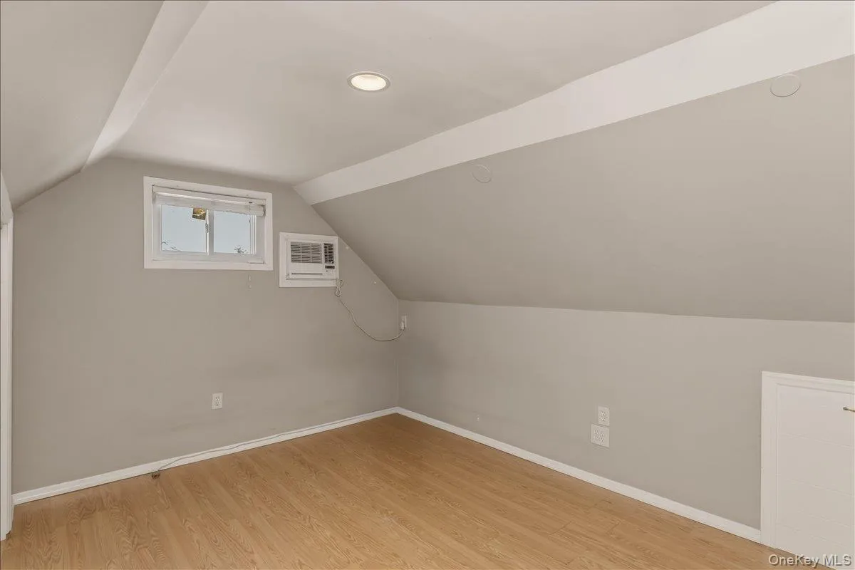 42 Larch Street, Oyster Bay, NY, 4 Bedrooms Bedrooms, 7 Rooms Rooms,2 BathroomsBathrooms,Residential,For Rent,Larch,0,KEY1015377 42 Larch Street, Oyster Bay, NY, 4 Bedrooms Bedrooms, 7 Rooms Rooms,2 BathroomsBathrooms,Residential,For Rent,Larch,0,KEY1015377