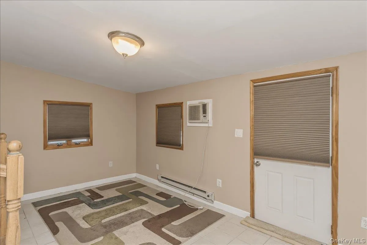 42 Larch Street, Oyster Bay, NY, 4 Bedrooms Bedrooms, 7 Rooms Rooms,2 BathroomsBathrooms,Residential,For Rent,Larch,0,KEY1015377 42 Larch Street, Oyster Bay, NY, 4 Bedrooms Bedrooms, 7 Rooms Rooms,2 BathroomsBathrooms,Residential,For Rent,Larch,0,KEY1015377