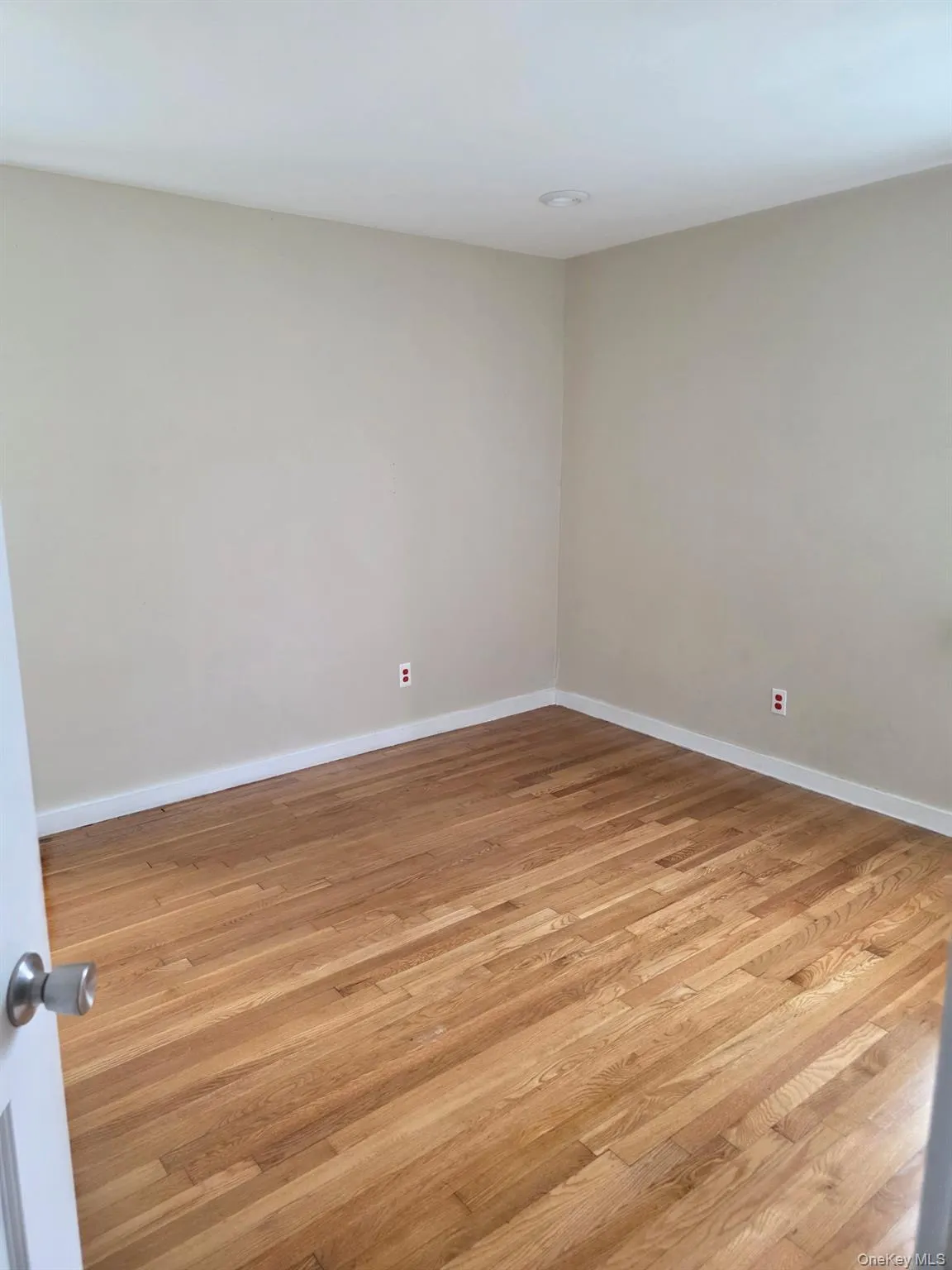 1396 Illinois Avenue, Islip, NY, 3 Bedrooms Bedrooms, 6 Rooms Rooms,1 BathroomBathrooms,Residential Lease,For Rent,Illinois,0,1015378 1396 Illinois Avenue, Islip, NY, 3 Bedrooms Bedrooms, 6 Rooms Rooms,1 BathroomBathrooms,Residential Lease,For Rent,Illinois,0,1015378