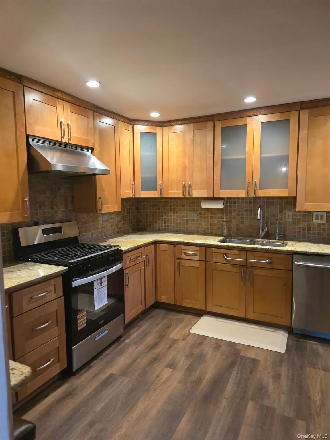 1396 Illinois Avenue, Islip, NY, 3 Bedrooms Bedrooms, 6 Rooms Rooms,1 BathroomBathrooms,Residential Lease,For Rent,Illinois,0,1015378 1396 Illinois Avenue, Islip, NY, 3 Bedrooms Bedrooms, 6 Rooms Rooms,1 BathroomBathrooms,Residential Lease,For Rent,Illinois,0,1015378