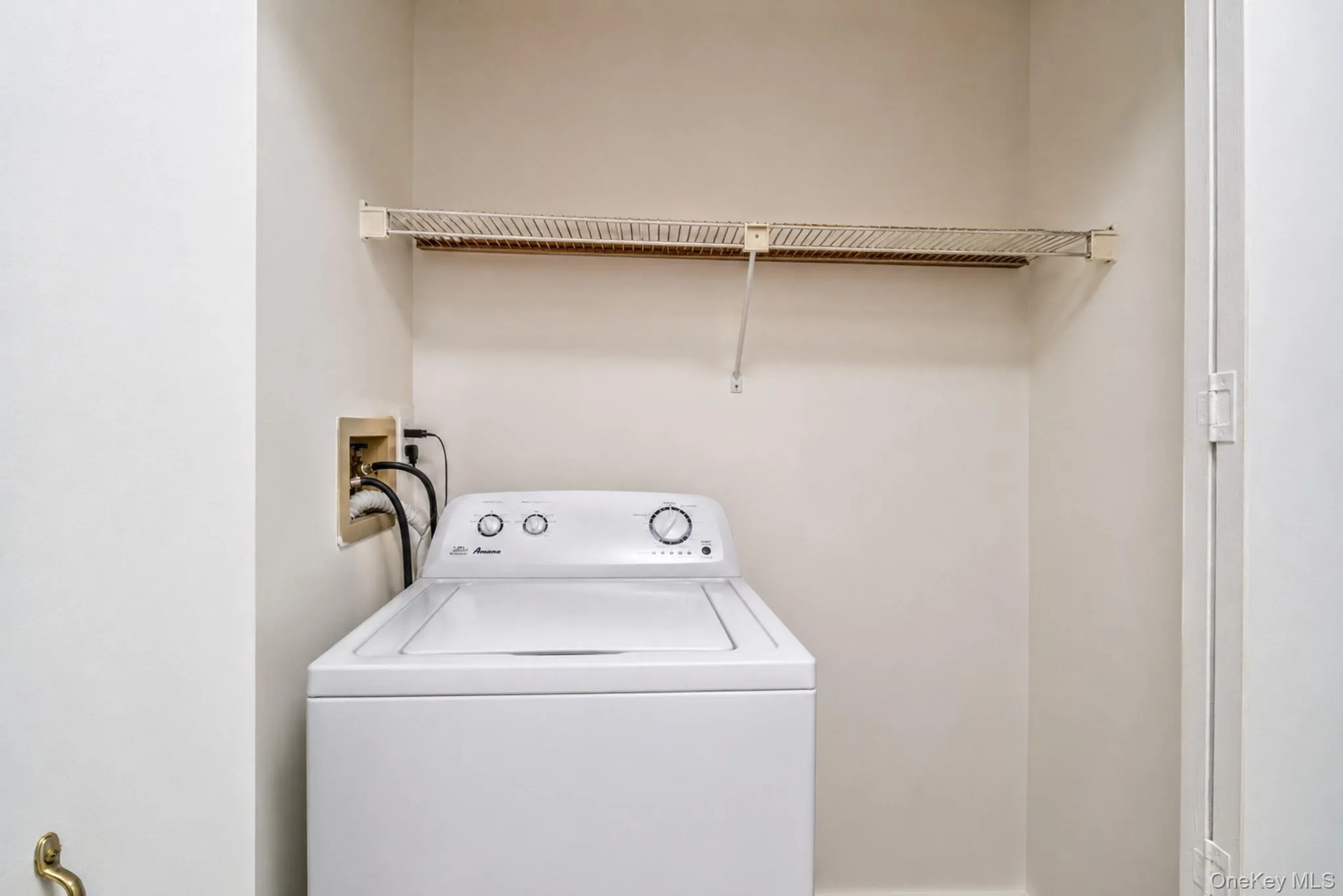 2823 37th Street, New York, NY, 3 Bedrooms Bedrooms, 8 Rooms Rooms,1 BathroomBathrooms,Residential,For Rent,37th,0,1015379 2823 37th Street, New York, NY, 3 Bedrooms Bedrooms, 8 Rooms Rooms,1 BathroomBathrooms,Residential,For Rent,37th,0,1015379