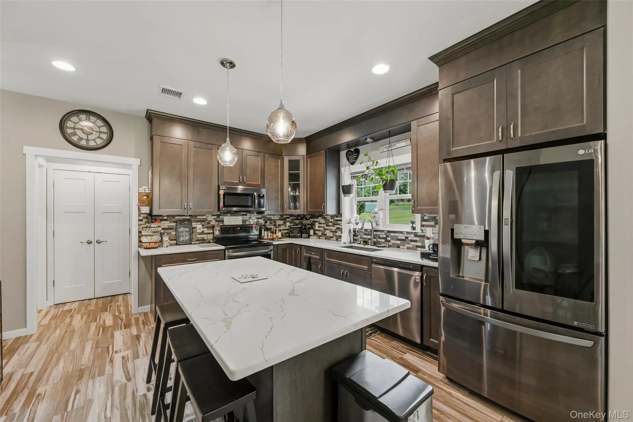 24 Boville Court, Chester Town, NY, 4 Bedrooms Bedrooms, 8 Rooms Rooms,2 BathroomsBathrooms,Residential,For Rent,Boville,0,KEY1015381 24 Boville Court, Chester Town, NY, 4 Bedrooms Bedrooms, 8 Rooms Rooms,2 BathroomsBathrooms,Residential,For Rent,Boville,0,KEY1015381