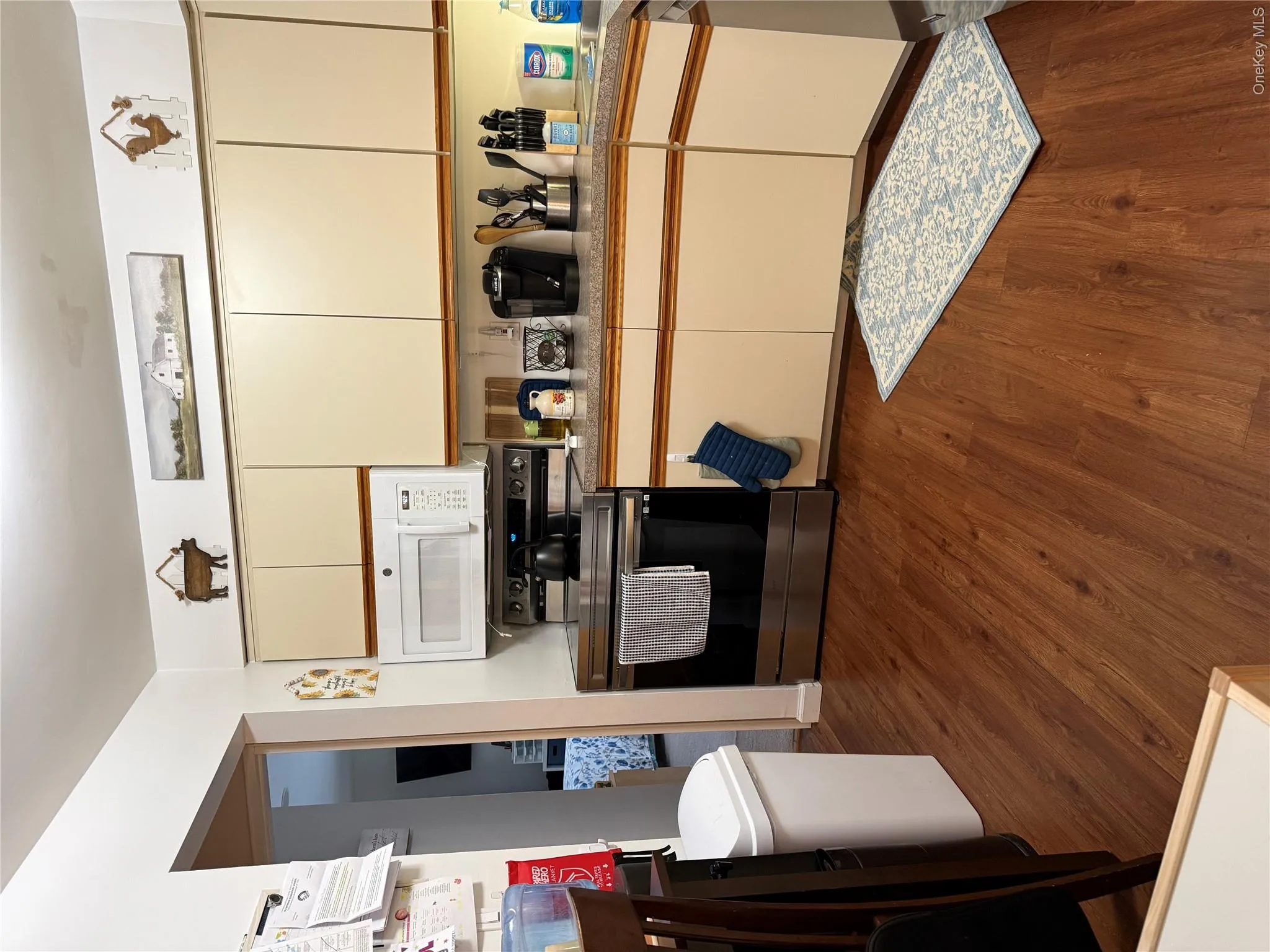 51 Santa Barbara Drive, Oyster Bay, NY, 2 Bedrooms Bedrooms, 5 Rooms Rooms,2 BathroomsBathrooms,Residential Lease,For Rent,Santa Barbara,0,1015384 51 Santa Barbara Drive, Oyster Bay, NY, 2 Bedrooms Bedrooms, 5 Rooms Rooms,2 BathroomsBathrooms,Residential Lease,For Rent,Santa Barbara,0,1015384