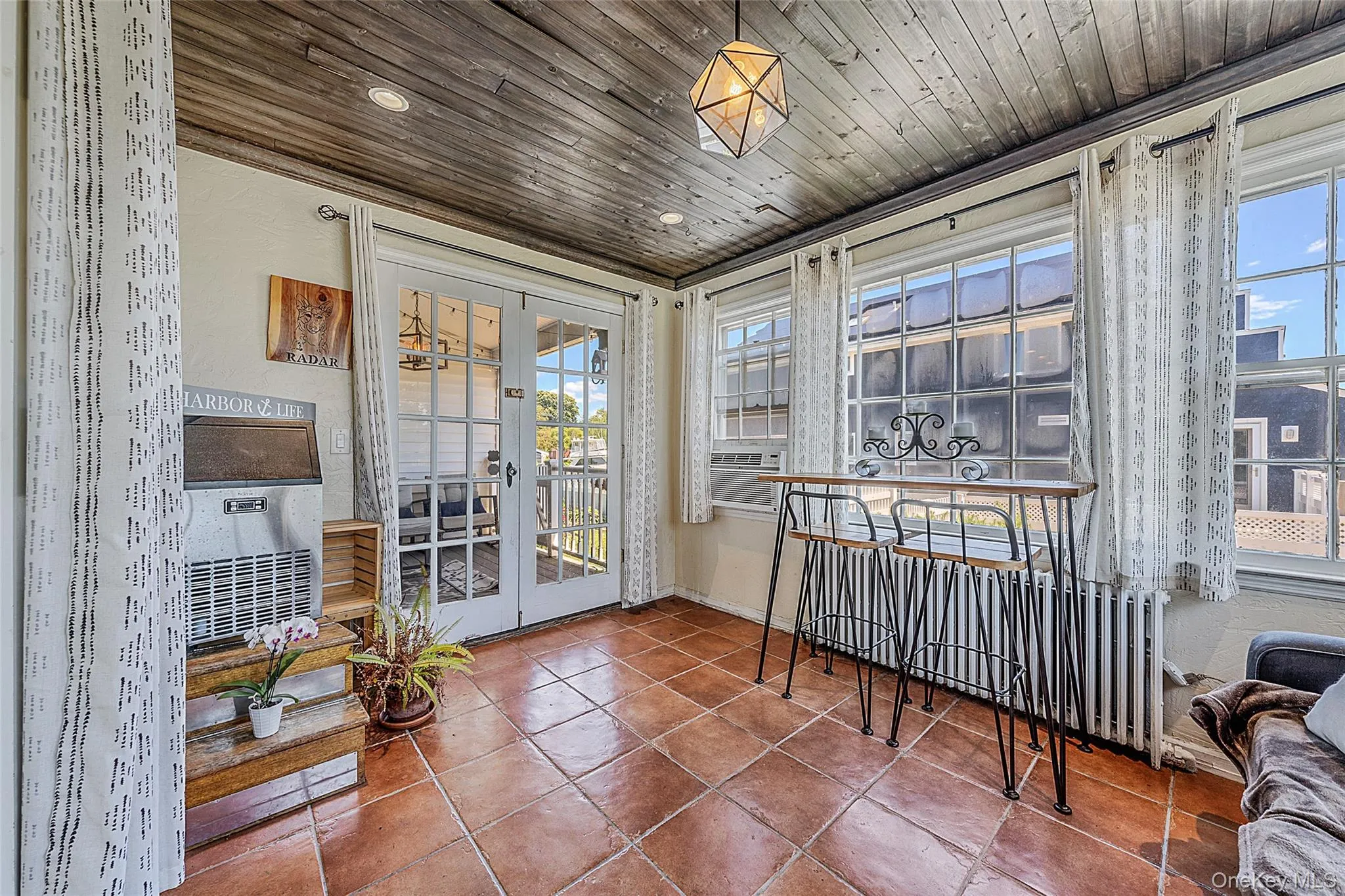 53 Mowbray Avenue, Islip, NY, 3 Bedrooms Bedrooms, 8 Rooms Rooms,2 BathroomsBathrooms,Residential Lease,For Rent,Mowbray,0,1015386 53 Mowbray Avenue, Islip, NY, 3 Bedrooms Bedrooms, 8 Rooms Rooms,2 BathroomsBathrooms,Residential Lease,For Rent,Mowbray,0,1015386