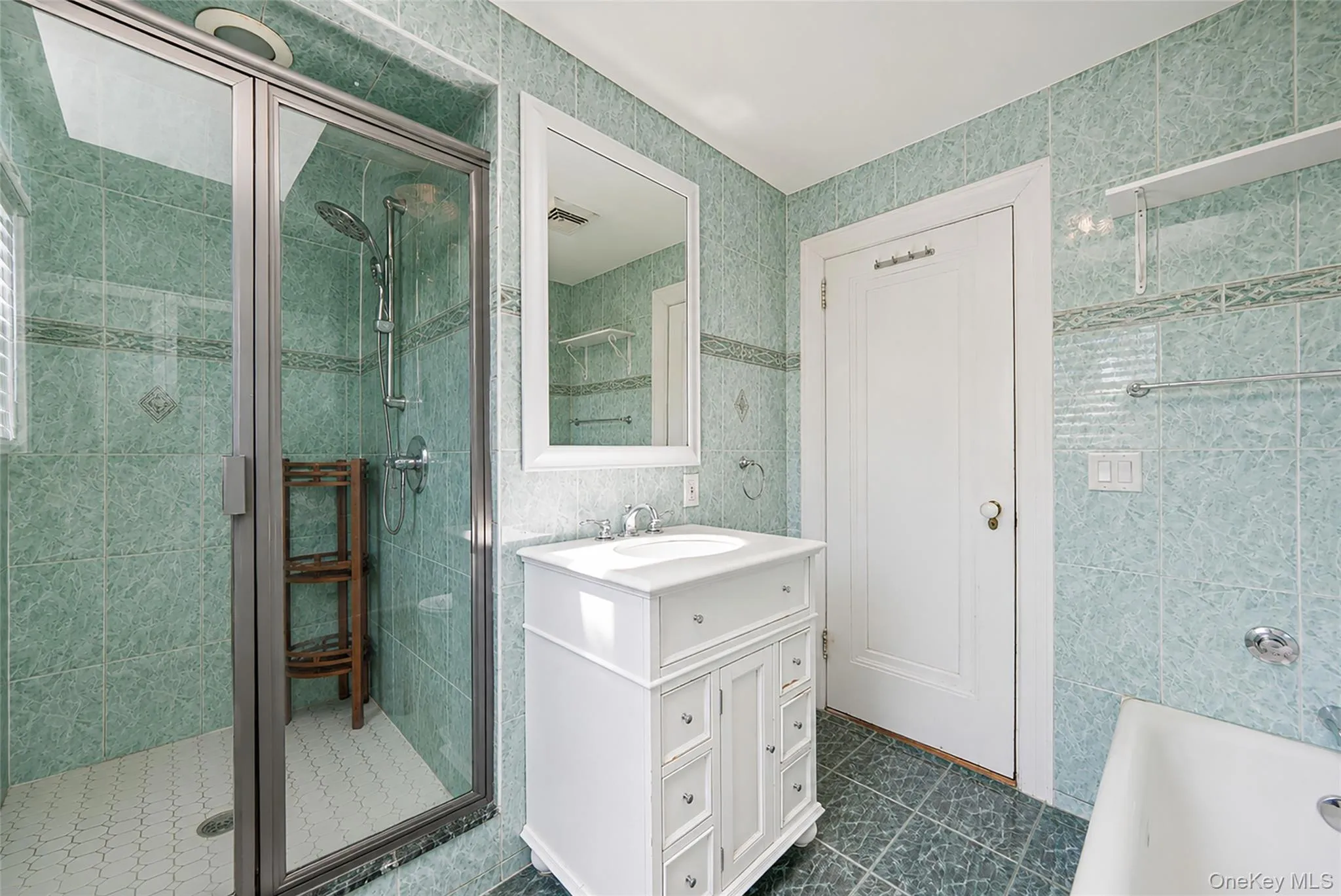 53 Mowbray Avenue, Islip, NY, 3 Bedrooms Bedrooms, 8 Rooms Rooms,2 BathroomsBathrooms,Residential Lease,For Rent,Mowbray,0,1015386 53 Mowbray Avenue, Islip, NY, 3 Bedrooms Bedrooms, 8 Rooms Rooms,2 BathroomsBathrooms,Residential Lease,For Rent,Mowbray,0,1015386