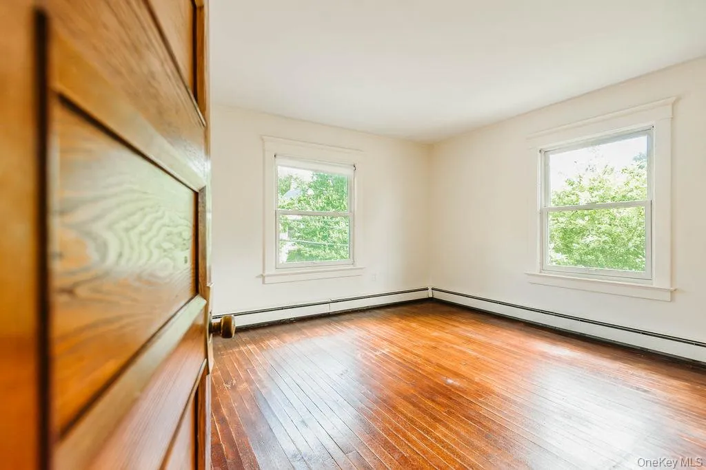 54 Linderman Avenue, Kingston, NY, 4 Bedrooms Bedrooms, 8 Rooms Rooms,2 BathroomsBathrooms,Residential,For Rent,Linderman,0,1015394 54 Linderman Avenue, Kingston, NY, 4 Bedrooms Bedrooms, 8 Rooms Rooms,2 BathroomsBathrooms,Residential,For Rent,Linderman,0,1015394