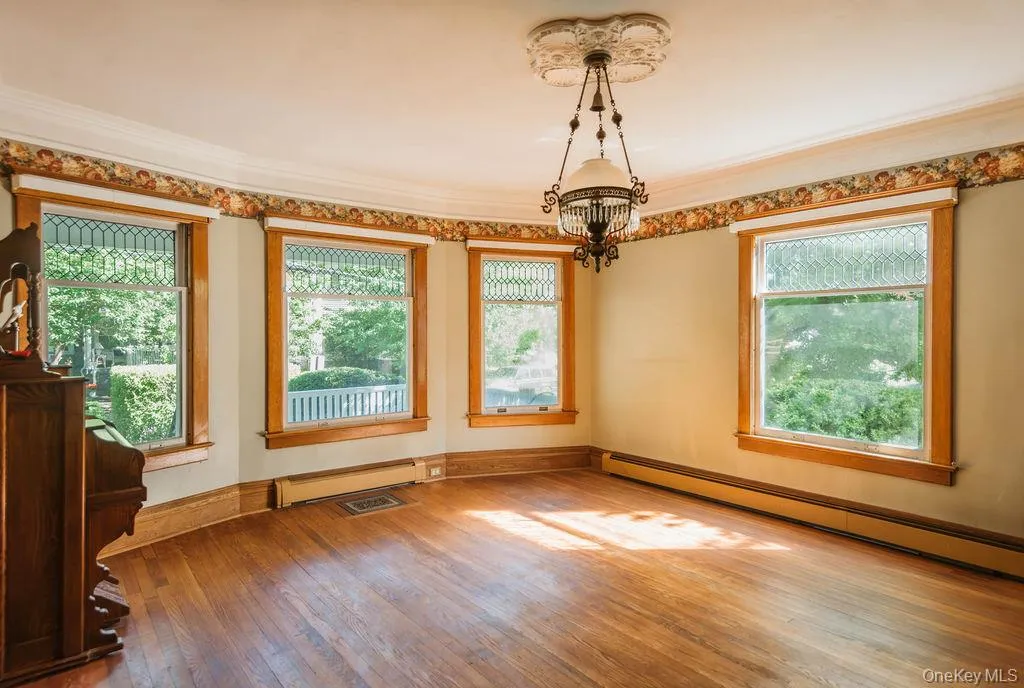 54 Linderman Avenue, Kingston, NY, 4 Bedrooms Bedrooms, 8 Rooms Rooms,2 BathroomsBathrooms,Residential,For Rent,Linderman,0,1015394 54 Linderman Avenue, Kingston, NY, 4 Bedrooms Bedrooms, 8 Rooms Rooms,2 BathroomsBathrooms,Residential,For Rent,Linderman,0,1015394