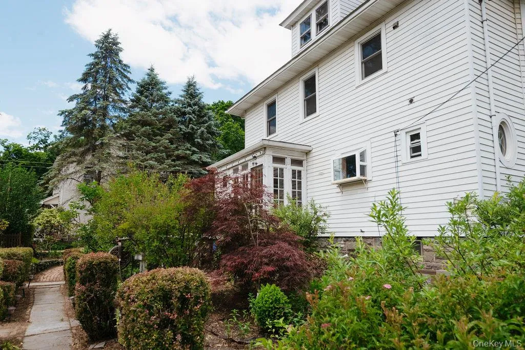 54 Linderman Avenue, Kingston, NY, 4 Bedrooms Bedrooms, 8 Rooms Rooms,2 BathroomsBathrooms,Residential,For Rent,Linderman,0,1015394 54 Linderman Avenue, Kingston, NY, 4 Bedrooms Bedrooms, 8 Rooms Rooms,2 BathroomsBathrooms,Residential,For Rent,Linderman,0,1015394