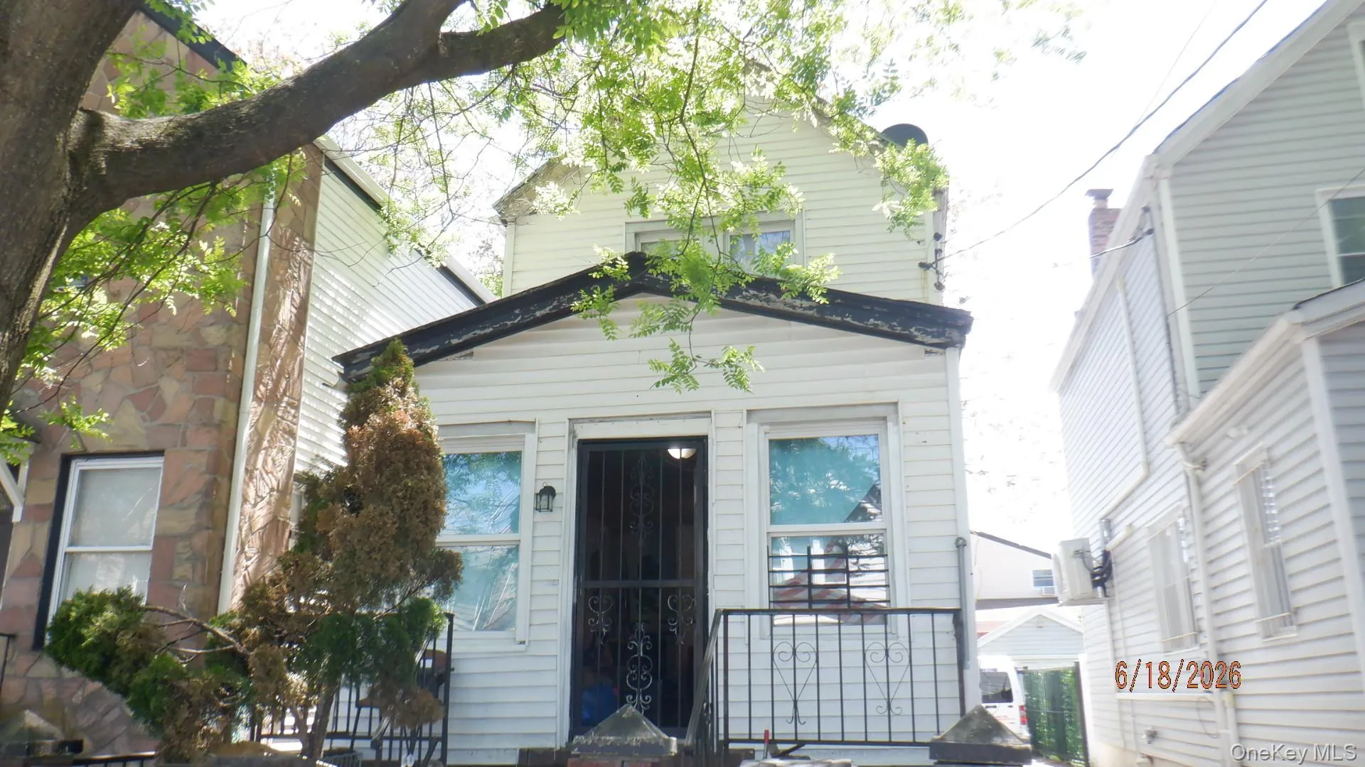 15026 116th Road, New York, NY, 2 Bedrooms Bedrooms, 5 Rooms Rooms,1 BathroomBathrooms,Residential,For Rent,116th,0,1015395 15026 116th Road, New York, NY, 2 Bedrooms Bedrooms, 5 Rooms Rooms,1 BathroomBathrooms,Residential,For Rent,116th,0,1015395