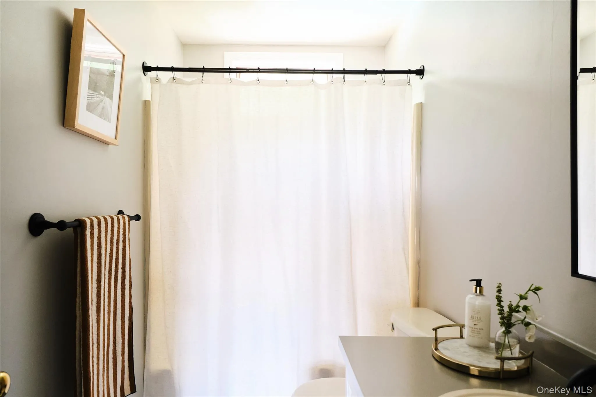 12 Ann Drive, Rhinebeck, NY, 4 Bedrooms Bedrooms, 4 Rooms Rooms,2 BathroomsBathrooms,Residential,For Rent,Ann,0,1015398 12 Ann Drive, Rhinebeck, NY, 4 Bedrooms Bedrooms, 4 Rooms Rooms,2 BathroomsBathrooms,Residential,For Rent,Ann,0,1015398