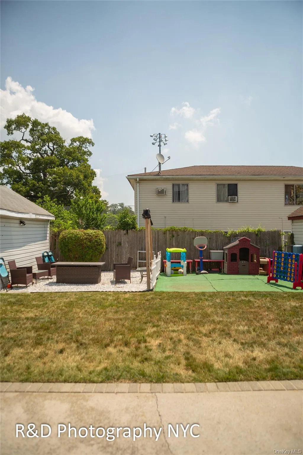 28 Harrison Avenue, Hempstead, NY, 6 Bedrooms Bedrooms, 9 Rooms Rooms,3 BathroomsBathrooms,Residential,For Rent,Harrison,0,1015399 28 Harrison Avenue, Hempstead, NY, 6 Bedrooms Bedrooms, 9 Rooms Rooms,3 BathroomsBathrooms,Residential,For Rent,Harrison,0,1015399