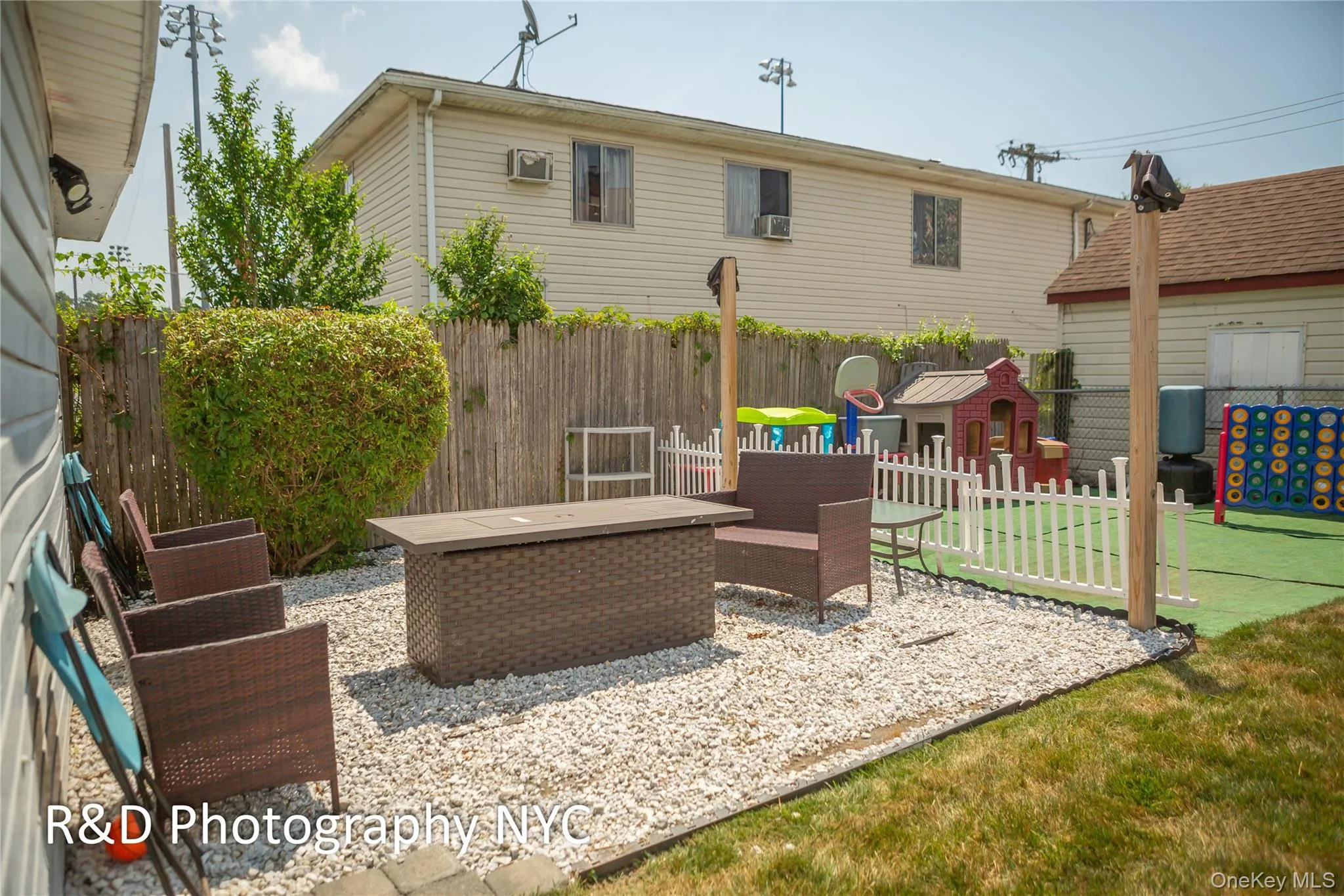 28 Harrison Avenue, Hempstead, NY, 6 Bedrooms Bedrooms, 9 Rooms Rooms,3 BathroomsBathrooms,Residential,For Rent,Harrison,0,1015399 28 Harrison Avenue, Hempstead, NY, 6 Bedrooms Bedrooms, 9 Rooms Rooms,3 BathroomsBathrooms,Residential,For Rent,Harrison,0,1015399
