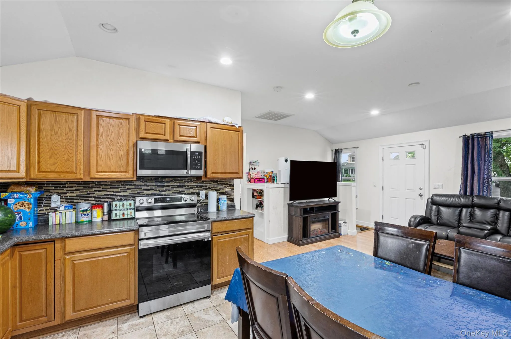 64 Arpage Drive, Brookhaven, NY, 3 Bedrooms Bedrooms, 7 Rooms Rooms,2 BathroomsBathrooms,Residential,For Rent,Arpage,0,1015404 64 Arpage Drive, Brookhaven, NY, 3 Bedrooms Bedrooms, 7 Rooms Rooms,2 BathroomsBathrooms,Residential,For Rent,Arpage,0,1015404