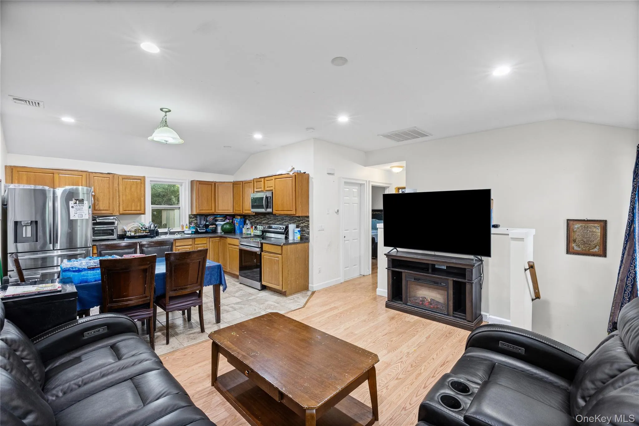 64 Arpage Drive, Brookhaven, NY, 3 Bedrooms Bedrooms, 7 Rooms Rooms,2 BathroomsBathrooms,Residential,For Rent,Arpage,0,1015404 64 Arpage Drive, Brookhaven, NY, 3 Bedrooms Bedrooms, 7 Rooms Rooms,2 BathroomsBathrooms,Residential,For Rent,Arpage,0,1015404
