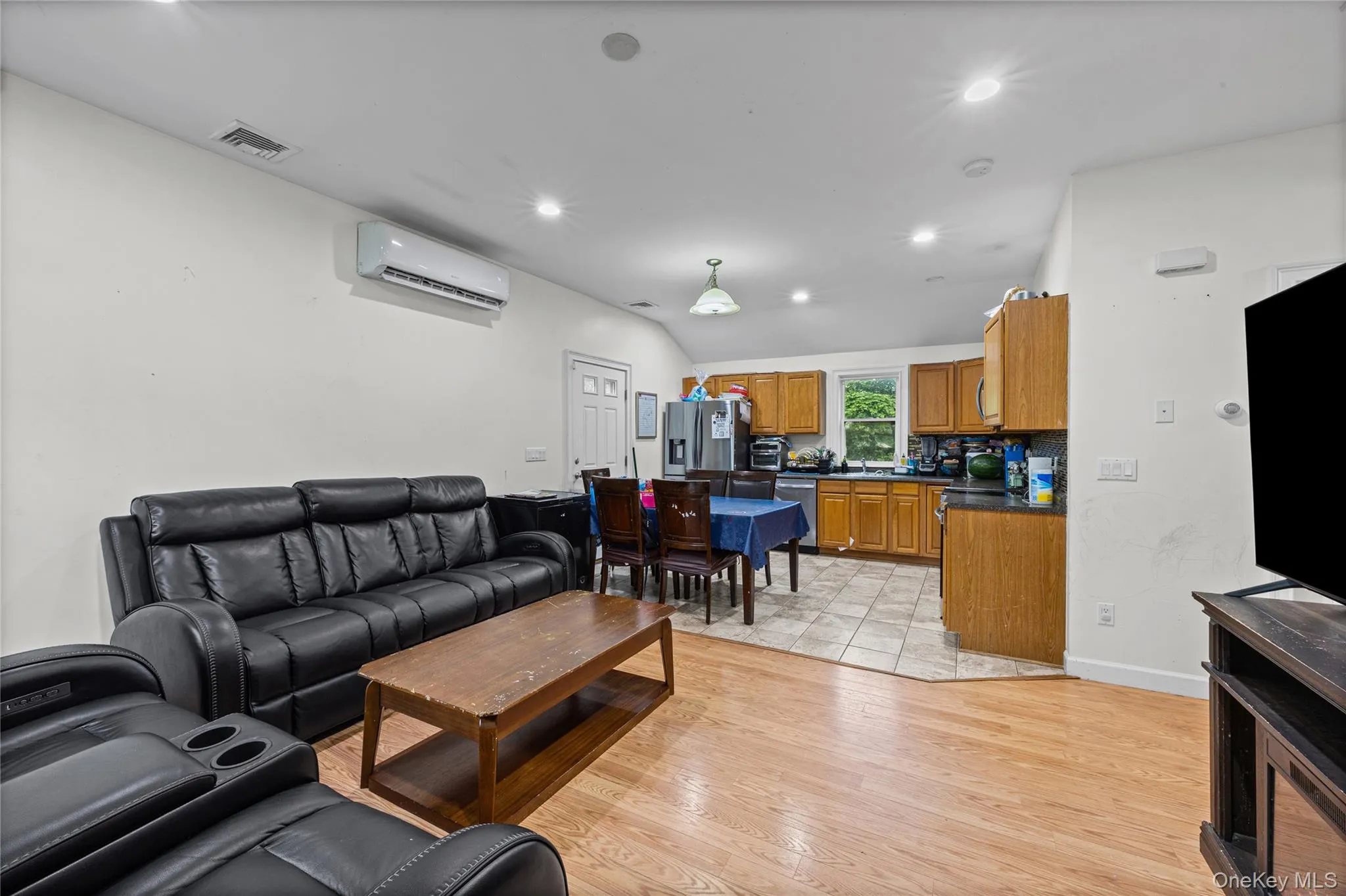 64 Arpage Drive, Brookhaven, NY, 3 Bedrooms Bedrooms, 7 Rooms Rooms,2 BathroomsBathrooms,Residential,For Rent,Arpage,0,1015404 64 Arpage Drive, Brookhaven, NY, 3 Bedrooms Bedrooms, 7 Rooms Rooms,2 BathroomsBathrooms,Residential,For Rent,Arpage,0,1015404
