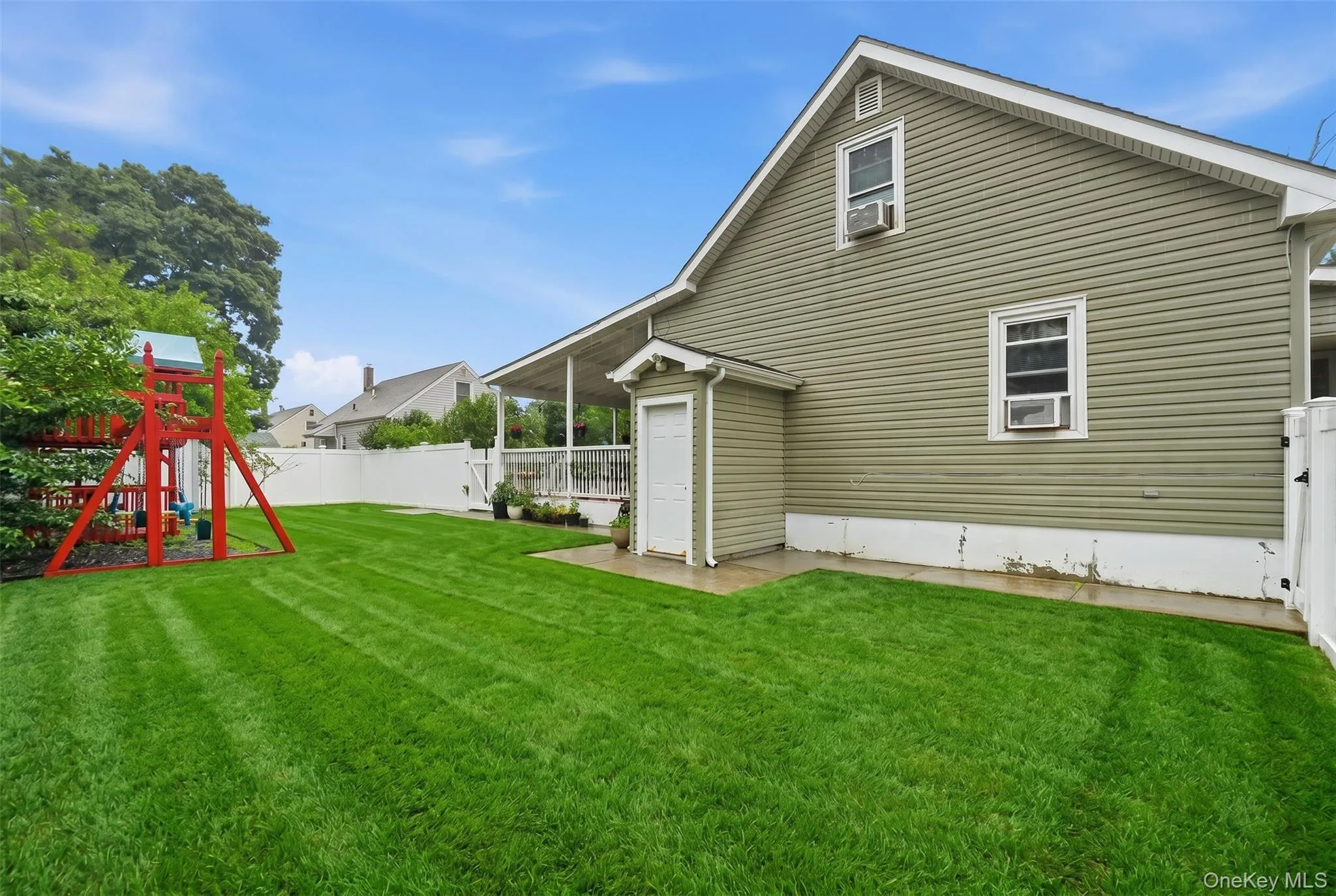 39 Church Street, Islip, NY, 5 Bedrooms Bedrooms, 10 Rooms Rooms,2 BathroomsBathrooms,Residential,For Rent,Church,0,1015406 39 Church Street, Islip, NY, 5 Bedrooms Bedrooms, 10 Rooms Rooms,2 BathroomsBathrooms,Residential,For Rent,Church,0,1015406