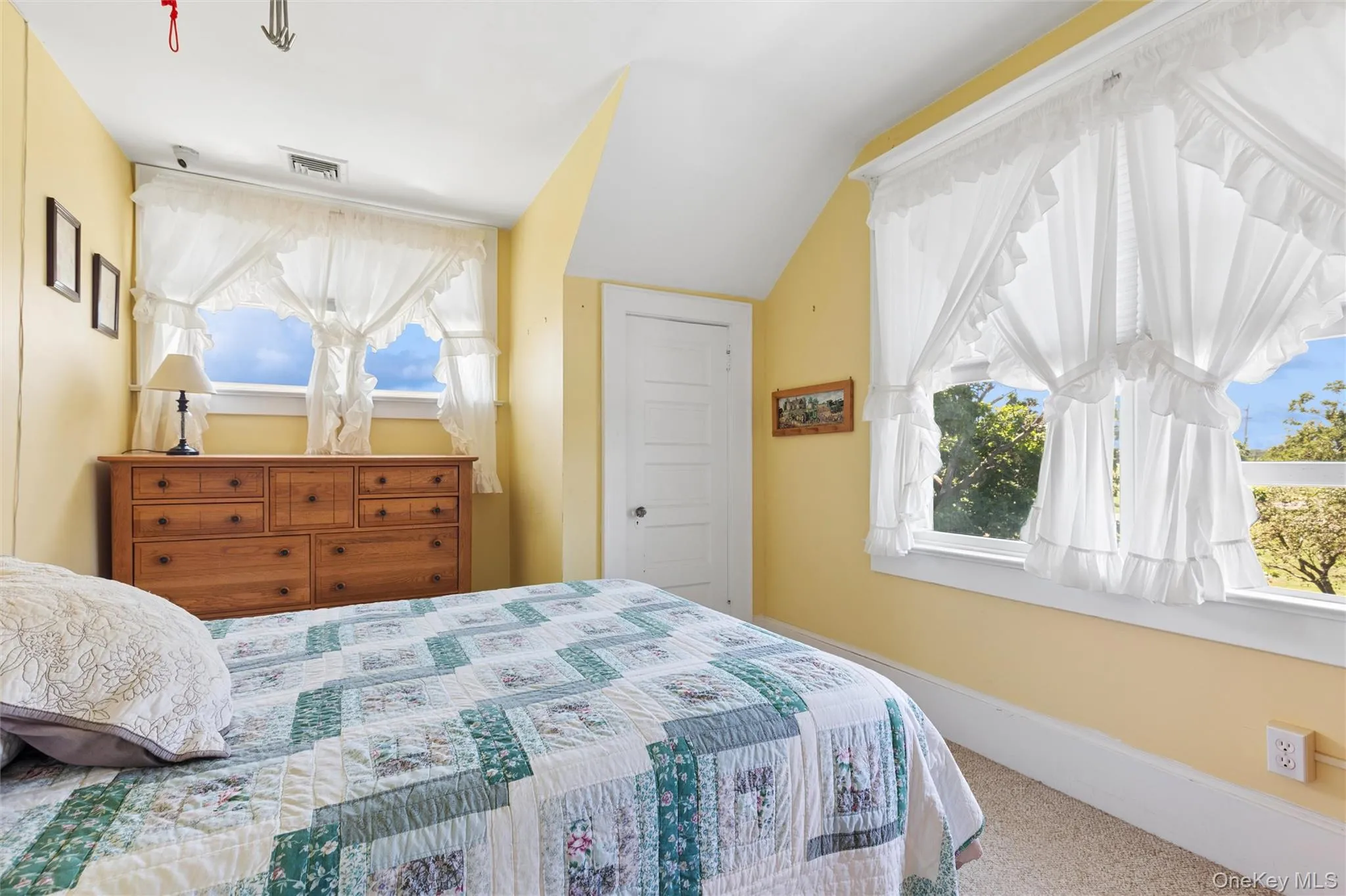 10415 Oregon Road, Southold, NY, 3 Bedrooms Bedrooms, 10 Rooms Rooms,2 BathroomsBathrooms,Residential,For Rent,Oregon,0,1015408 10415 Oregon Road, Southold, NY, 3 Bedrooms Bedrooms, 10 Rooms Rooms,2 BathroomsBathrooms,Residential,For Rent,Oregon,0,1015408