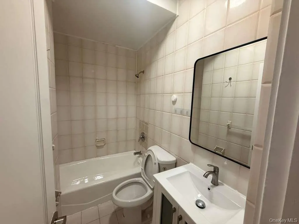 102-39 66th Avenue, New York, NY, 2 Bedrooms Bedrooms, 4 Rooms Rooms,1 BathroomBathrooms,Residential Lease,For Rent,66th,0,1015409 102-39 66th Avenue, New York, NY, 2 Bedrooms Bedrooms, 4 Rooms Rooms,1 BathroomBathrooms,Residential Lease,For Rent,66th,0,1015409